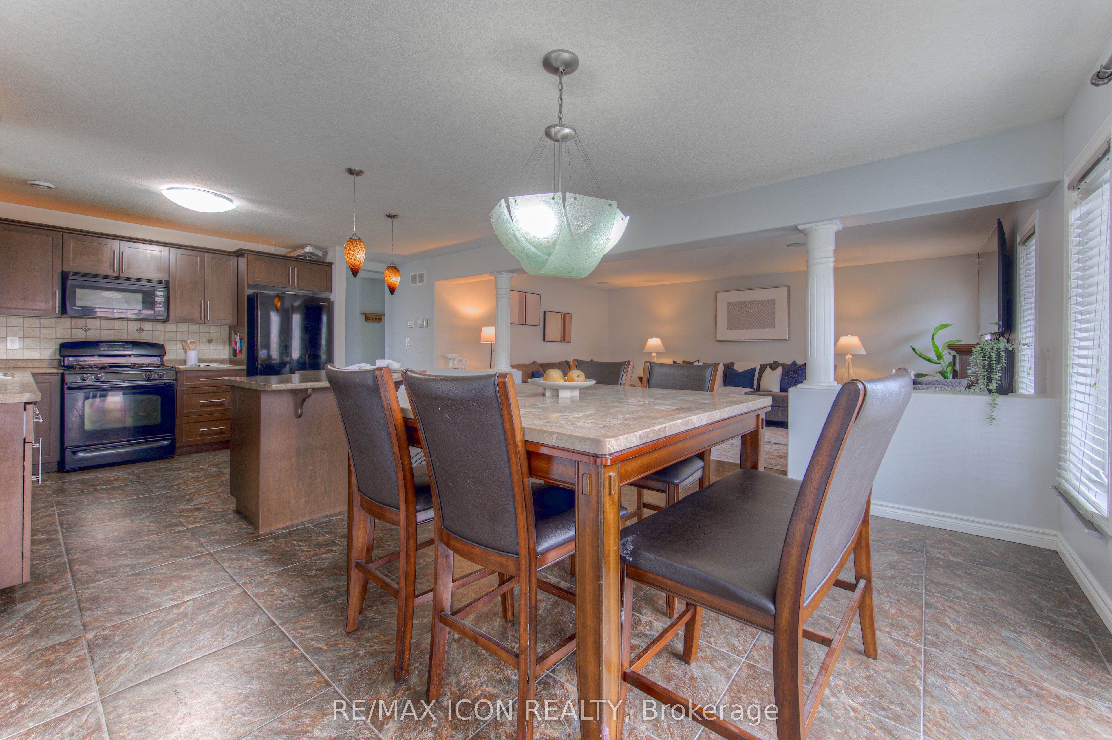 139 Pebblecreek Drive Property Photo 14