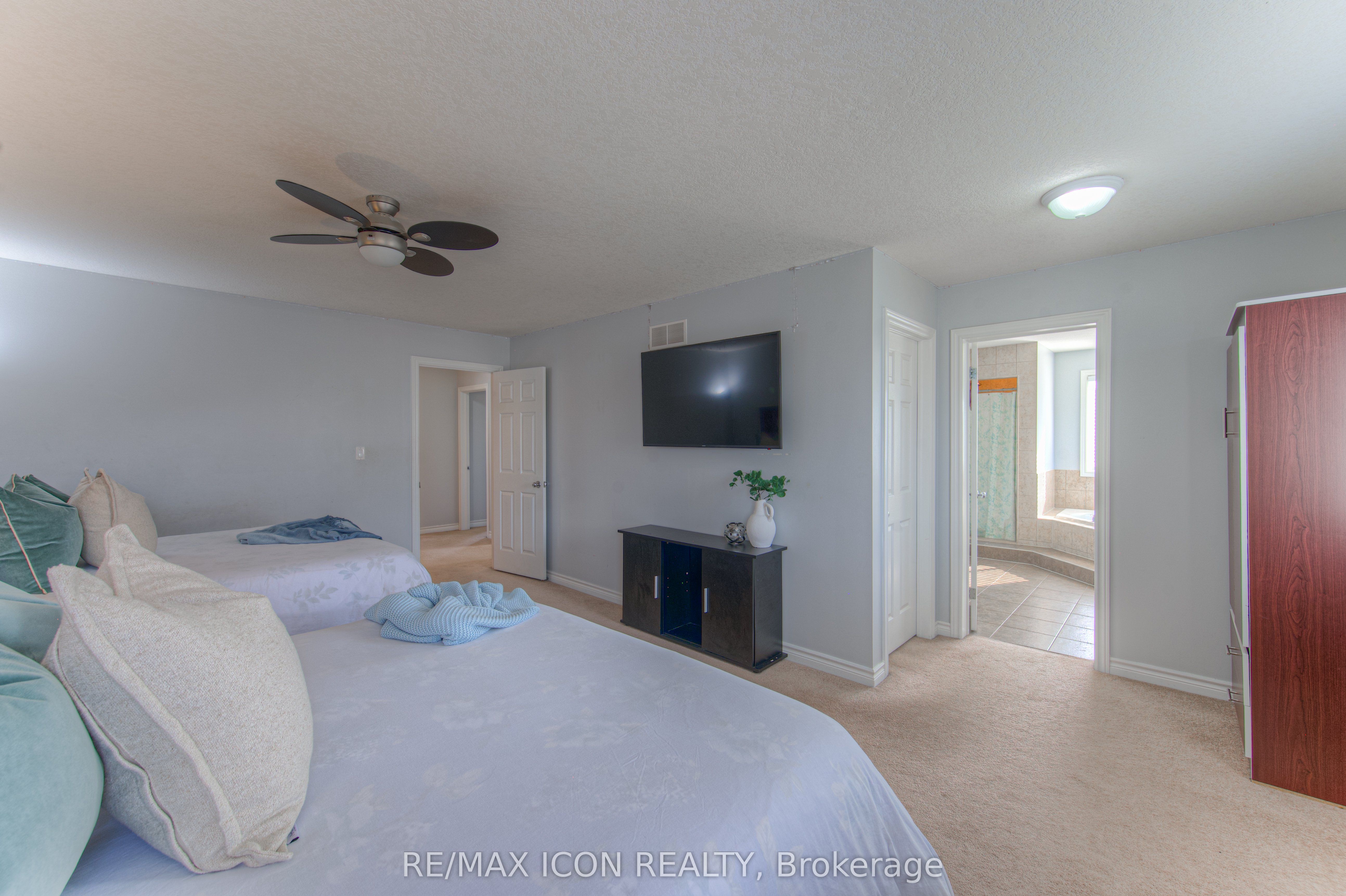 139 Pebblecreek Drive Property Photo 24