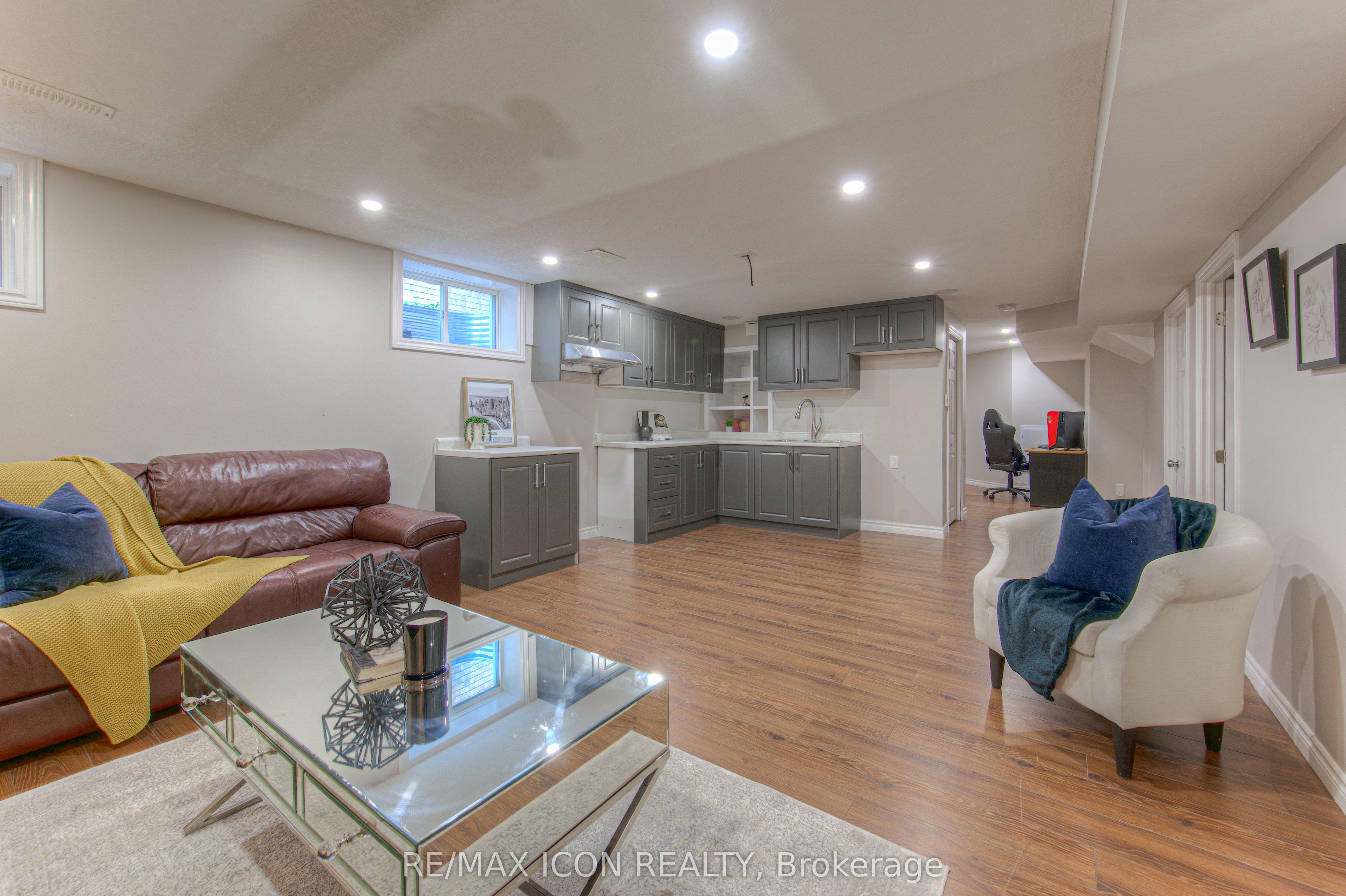 139 Pebblecreek Drive Property Photo 32