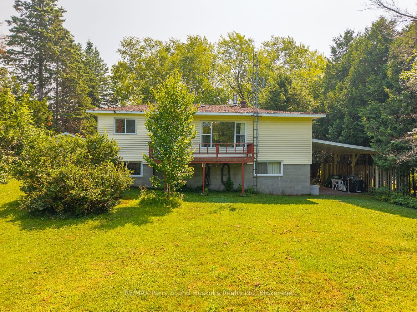 86 Lakeside Crescent Property Photo 11