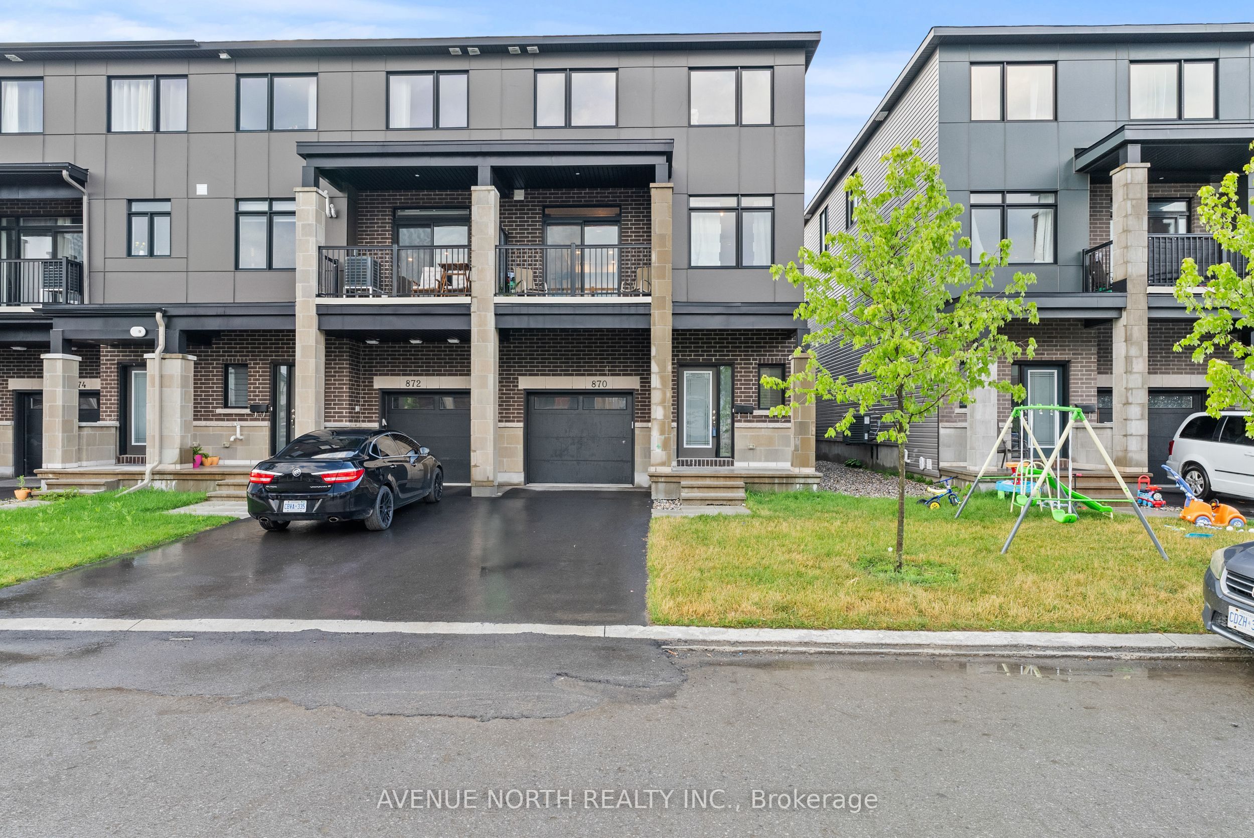 870 Anciano Crescent Property Photo 1