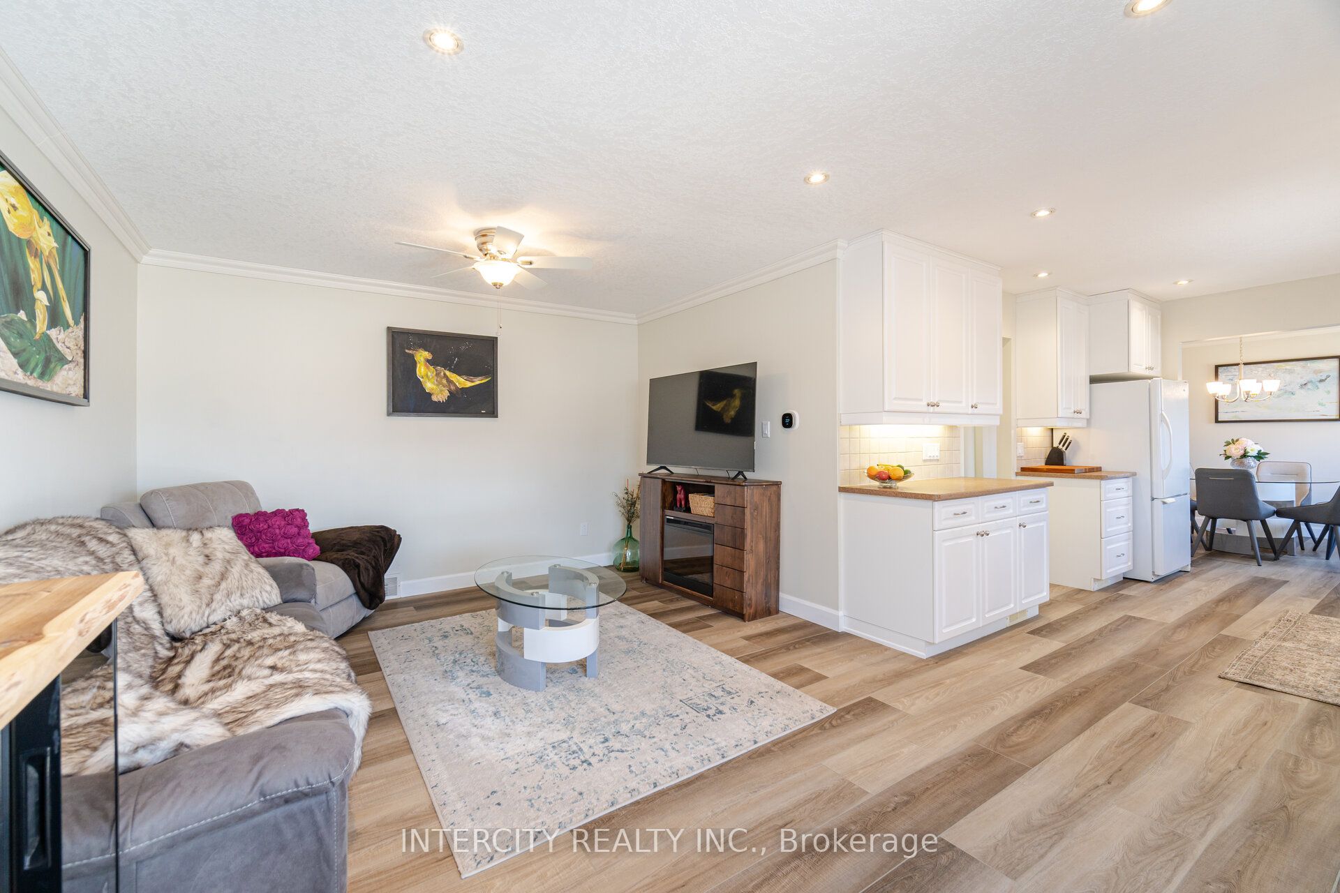 35 Lower Canada Crescent Property Photo 18