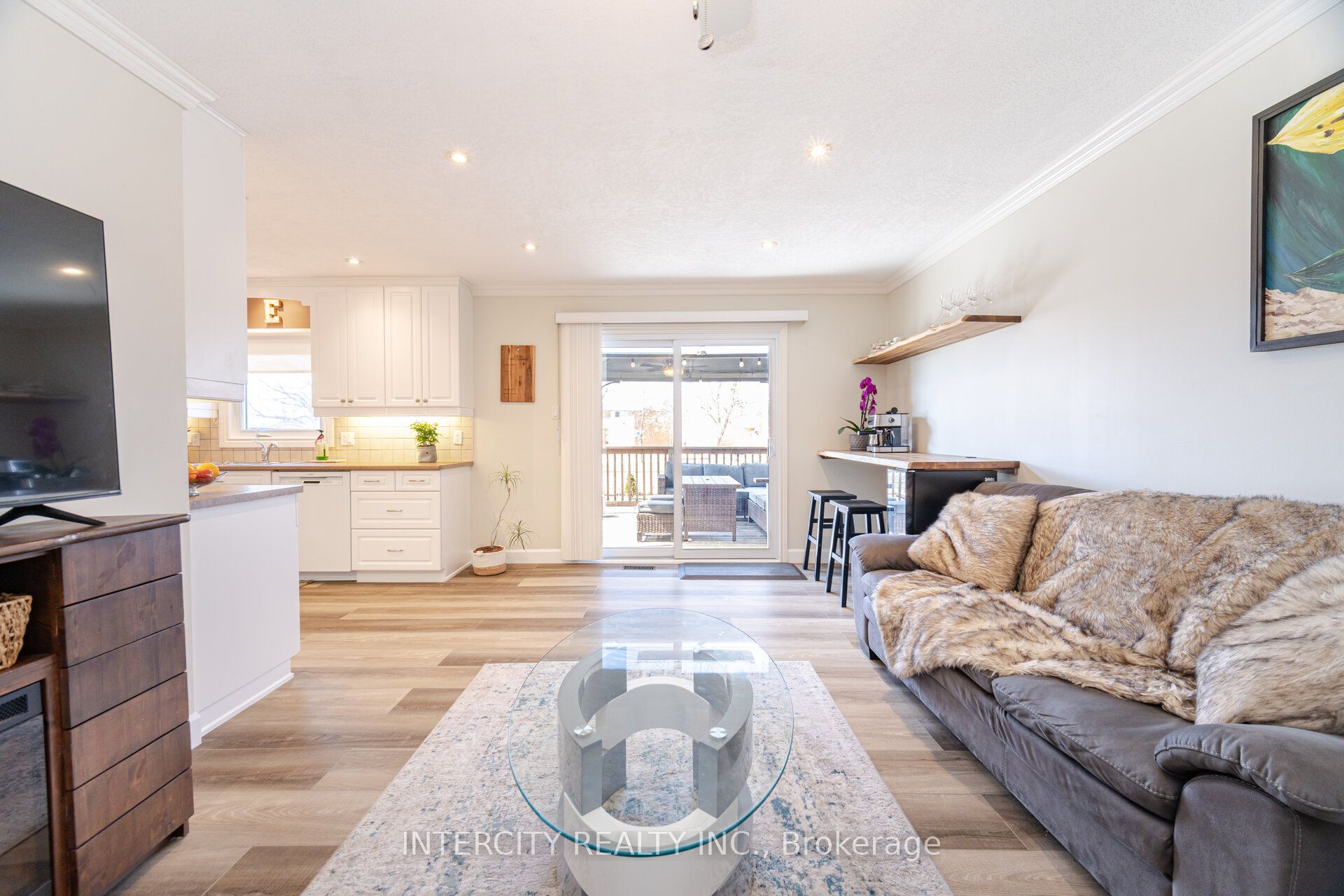 35 Lower Canada Crescent Property Photo 20