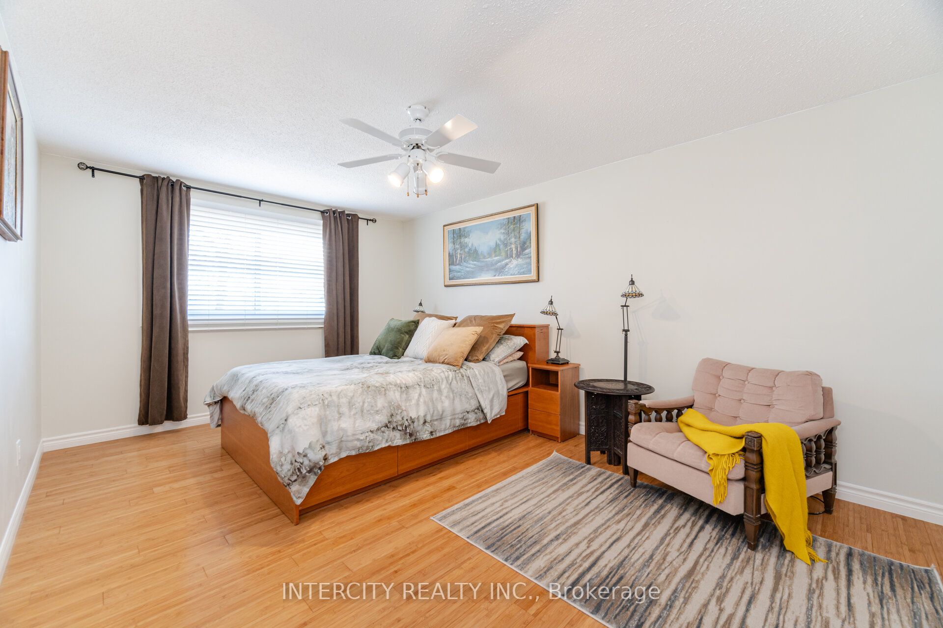 35 Lower Canada Crescent Property Photo 24