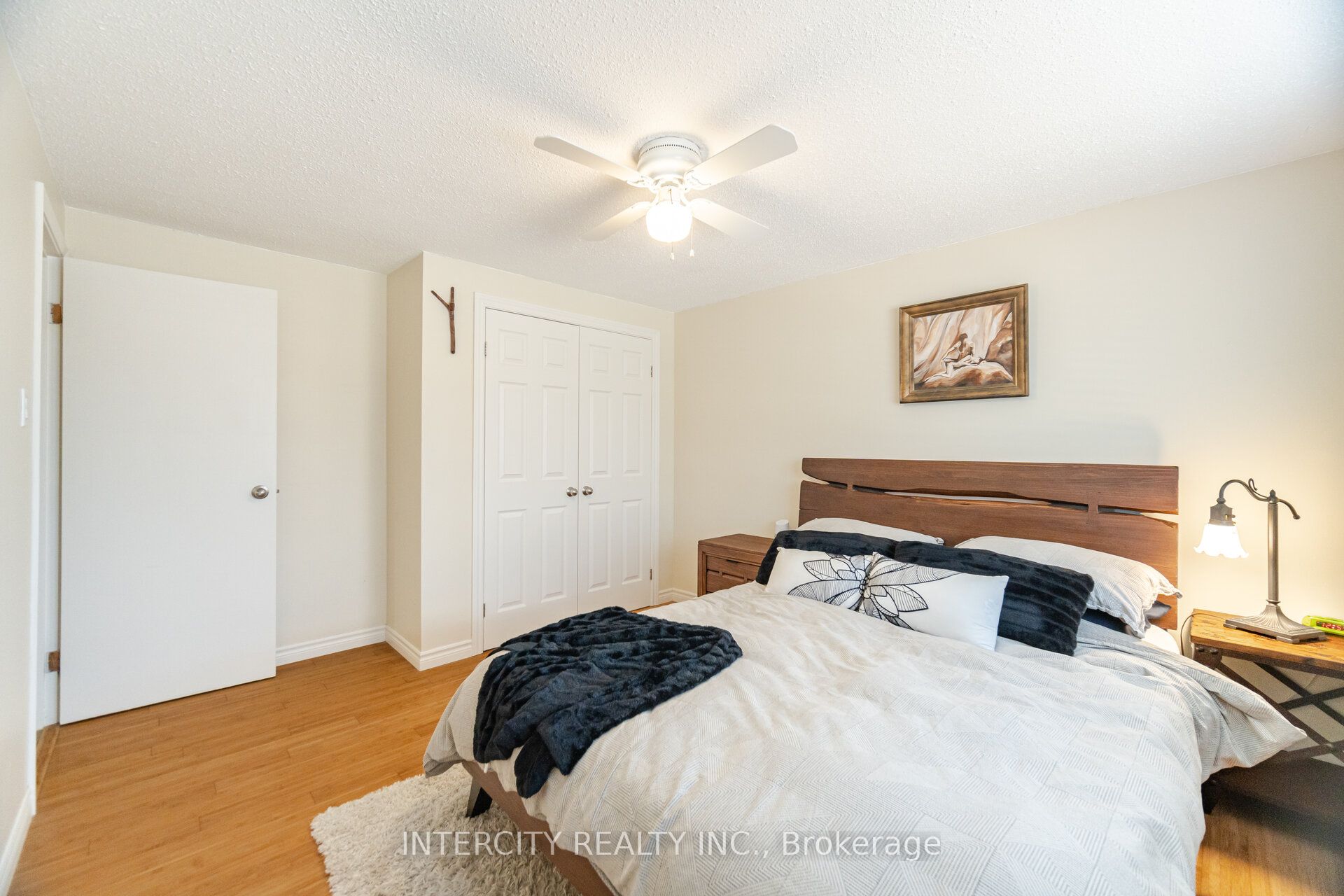 35 Lower Canada Crescent Property Photo 29