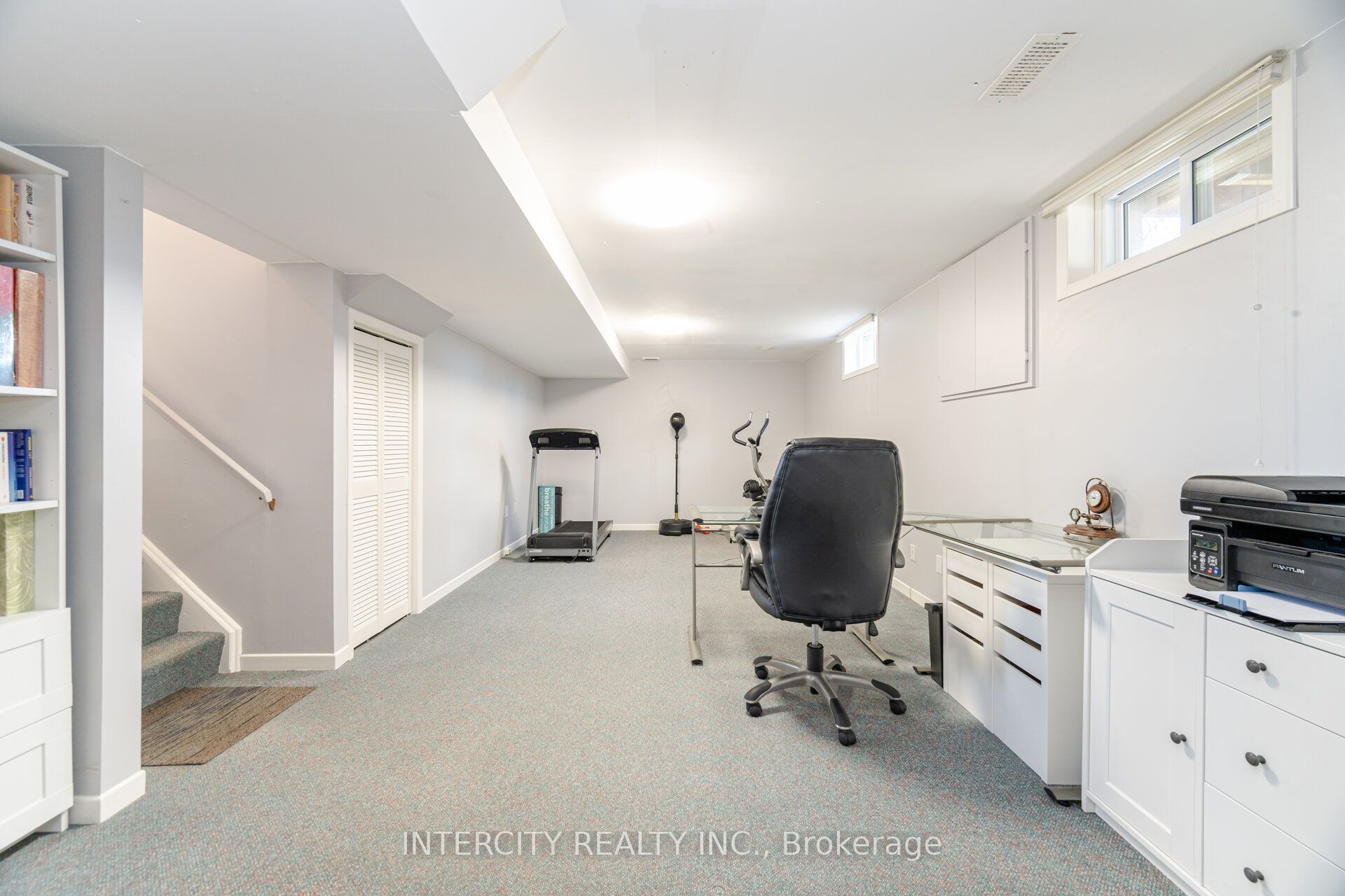 35 Lower Canada Crescent Property Photo 37