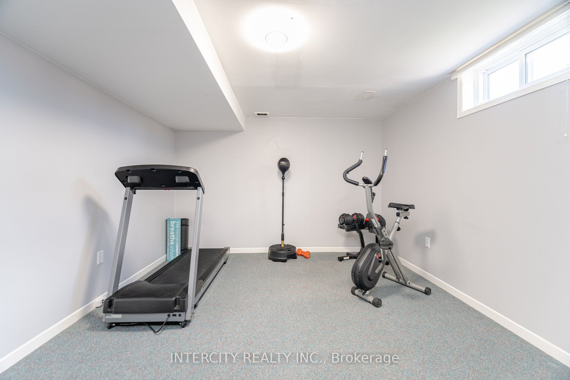 35 Lower Canada Crescent Property Photo 38