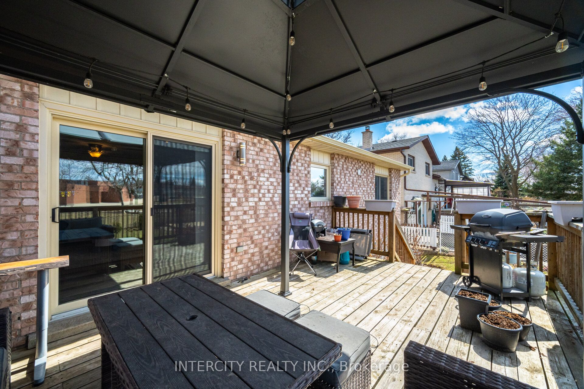 35 Lower Canada Crescent Property Photo 43