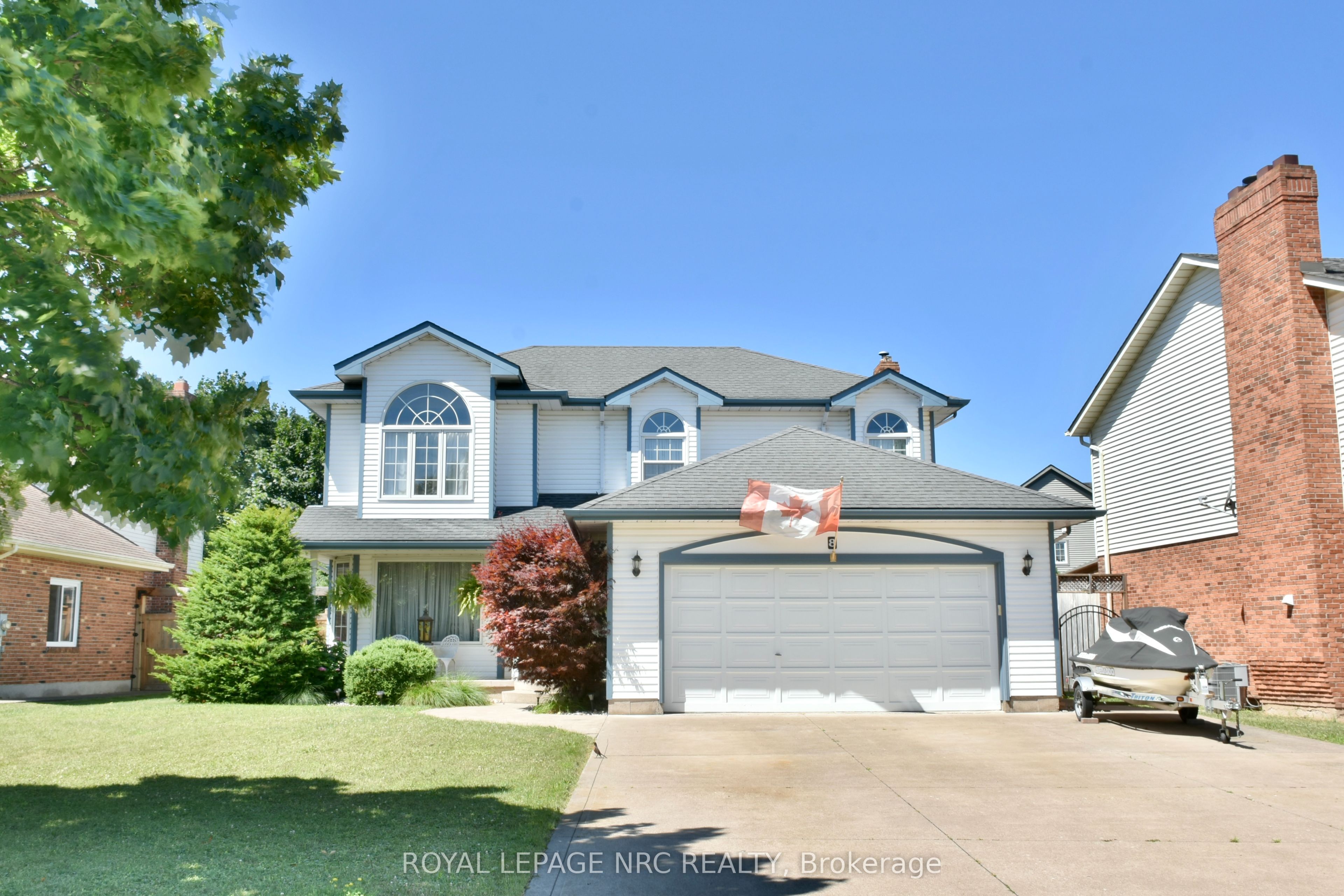 8 Hearth Ct Property Photo 1