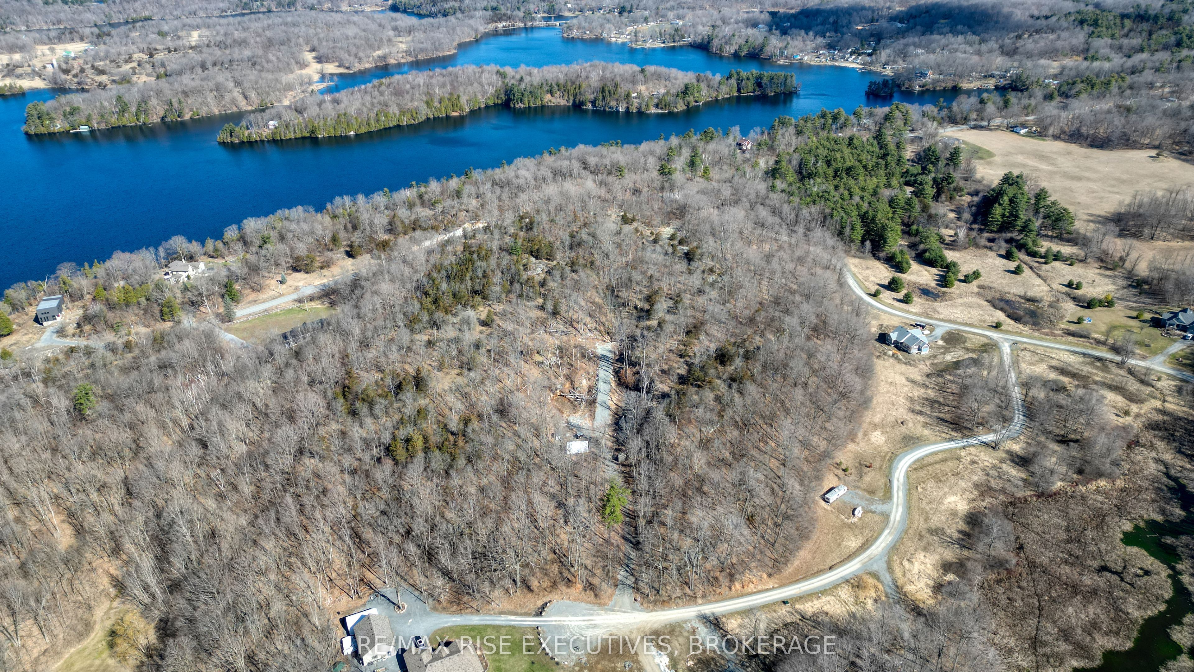 6 Cranberry Cove Lane Property Photo 4