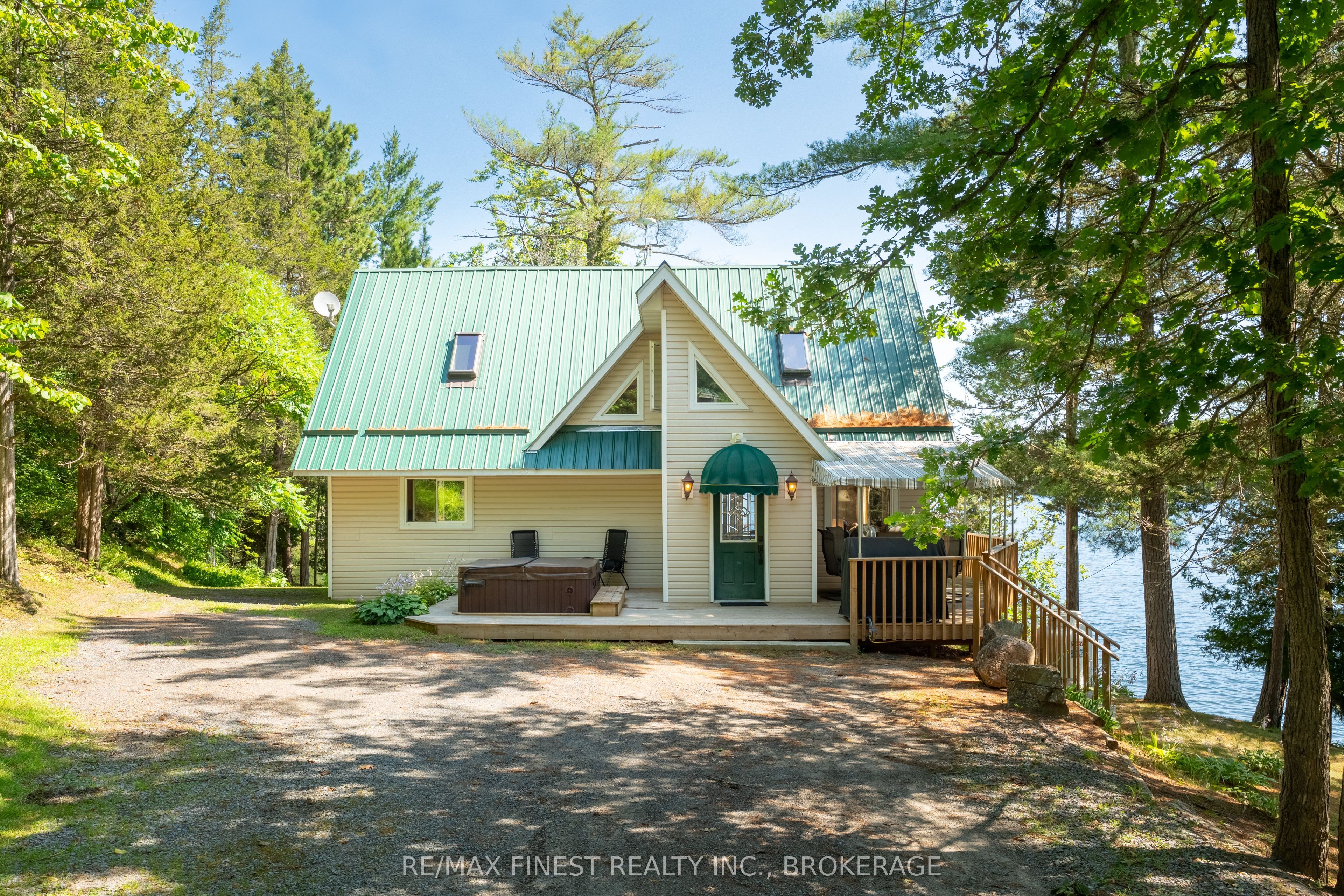 1076 Chester Lane Property Photo 1