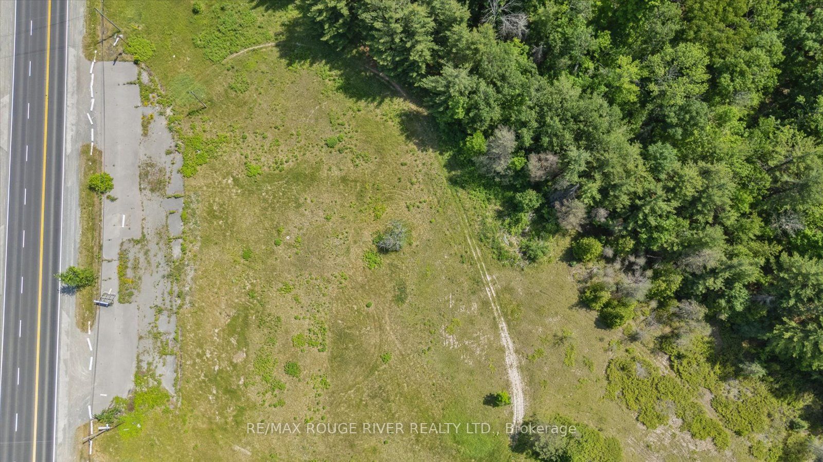 102204 Highway 7 Property Photo 2