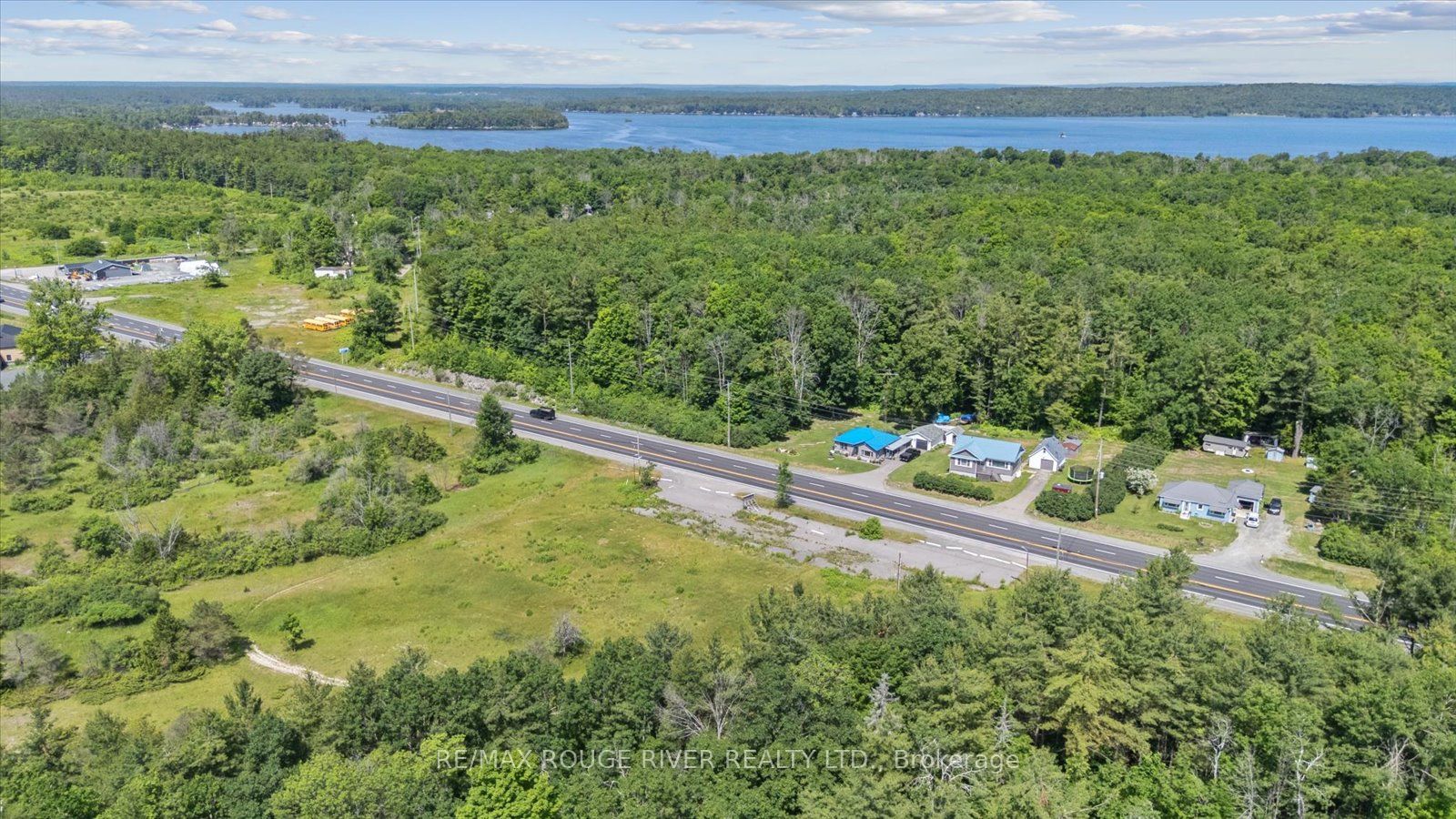102204 Highway 7 Property Photo 3