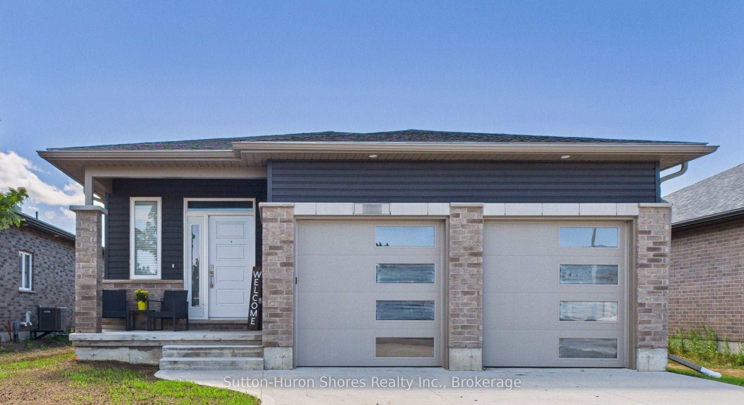 360 Mary St Property Photo 1