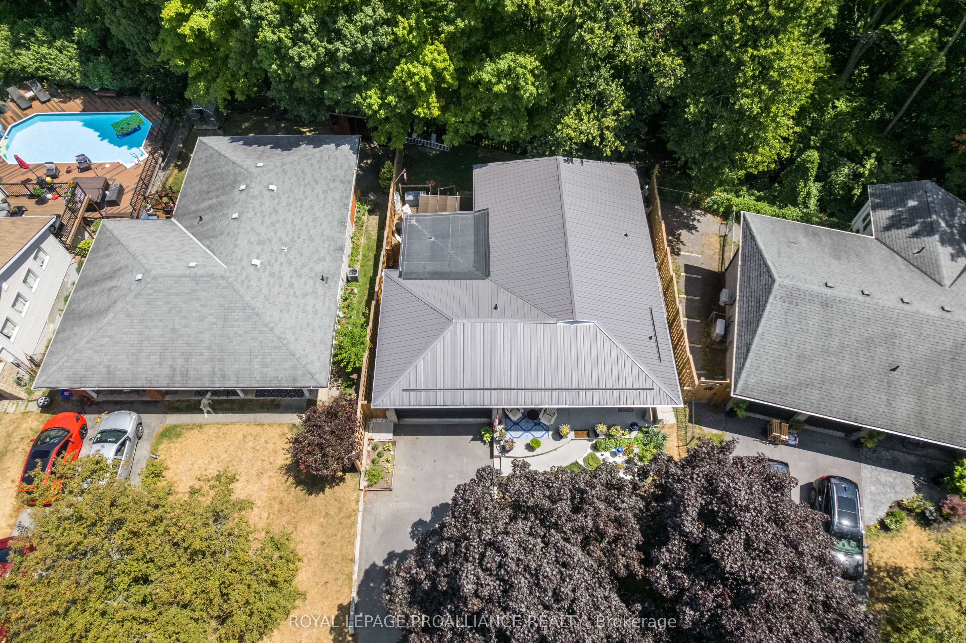 56 Parkview Heights Property Photo 4