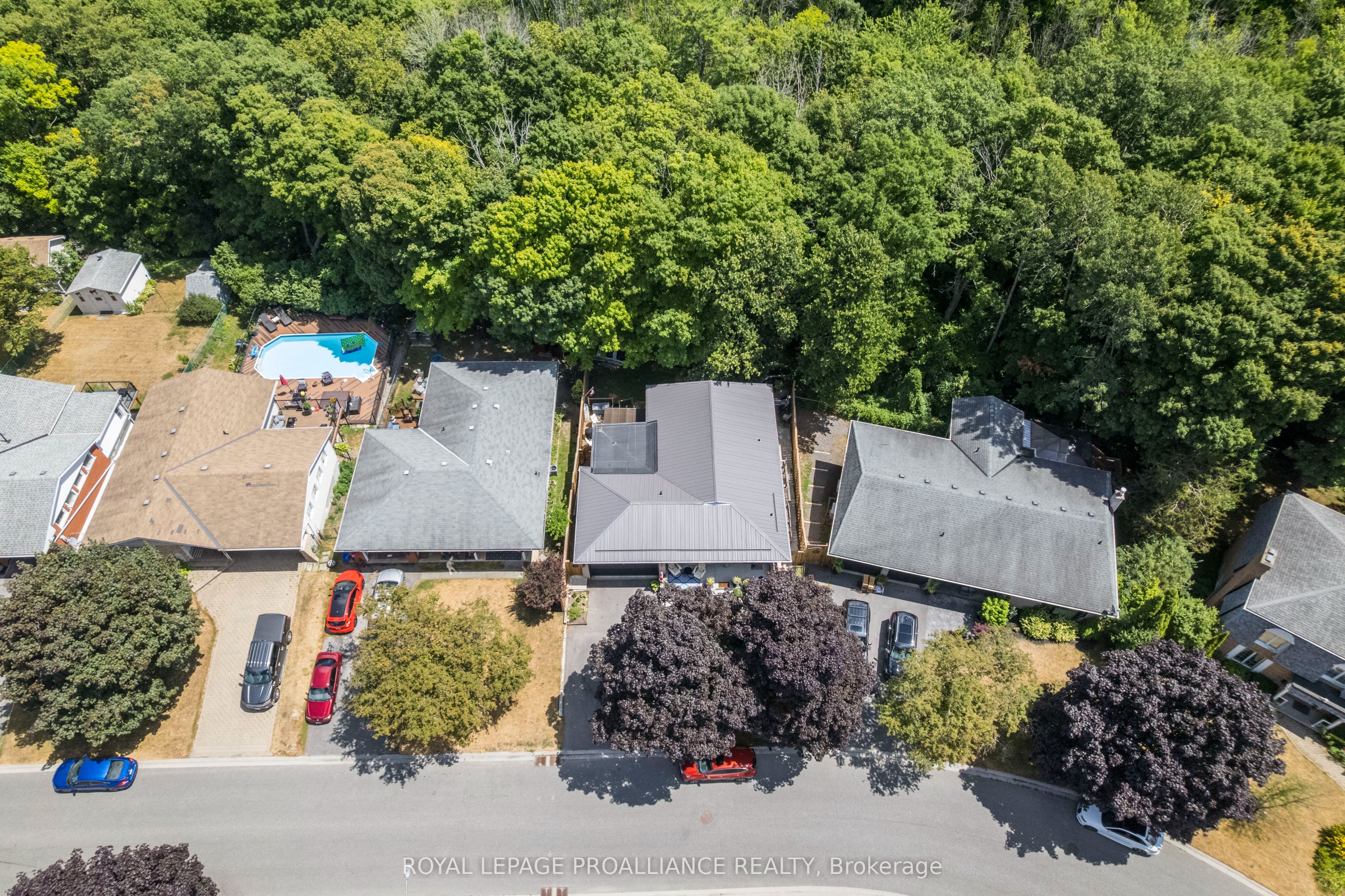 56 Parkview Heights Property Photo 5