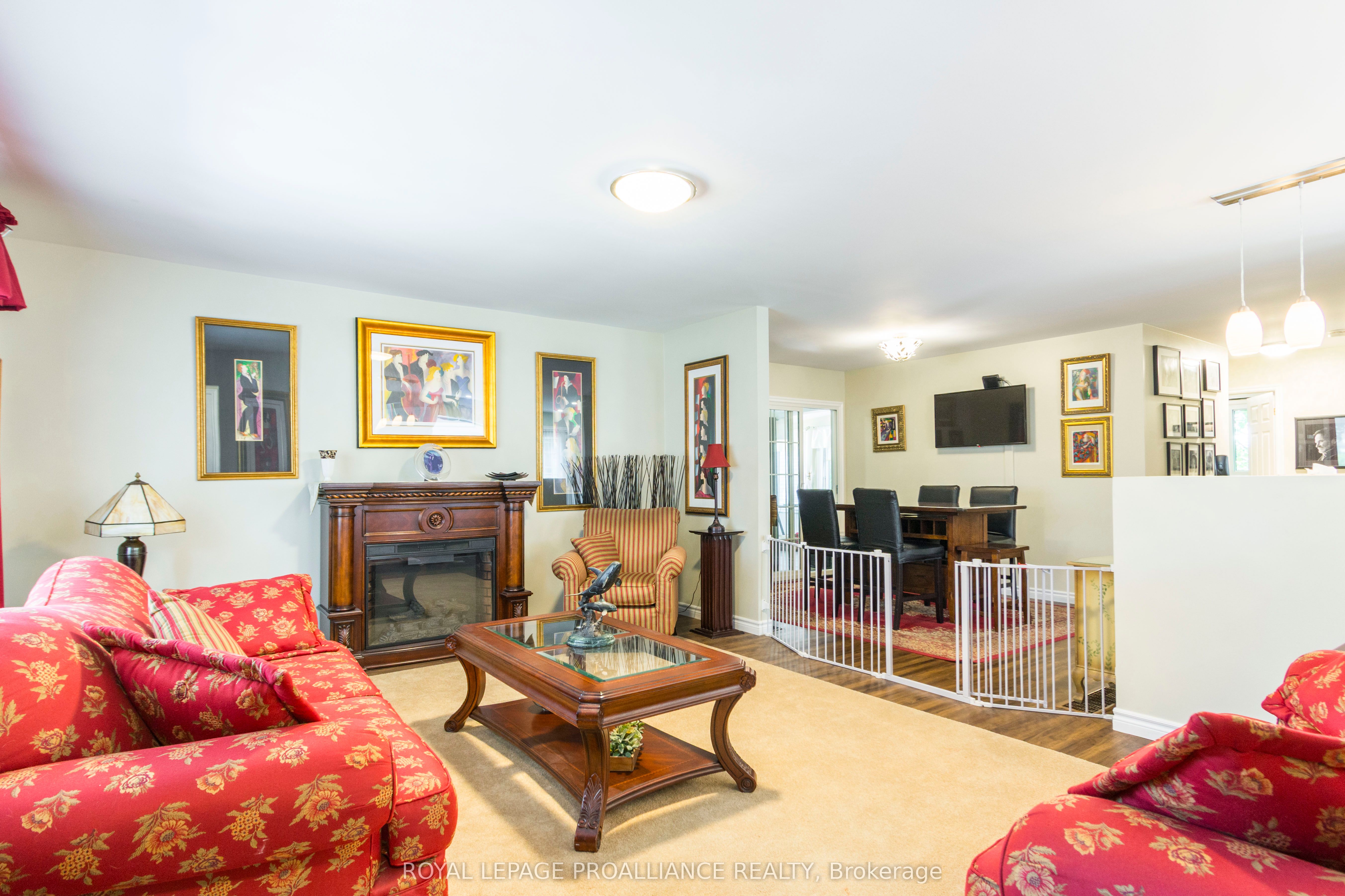 56 Parkview Heights Property Photo 12