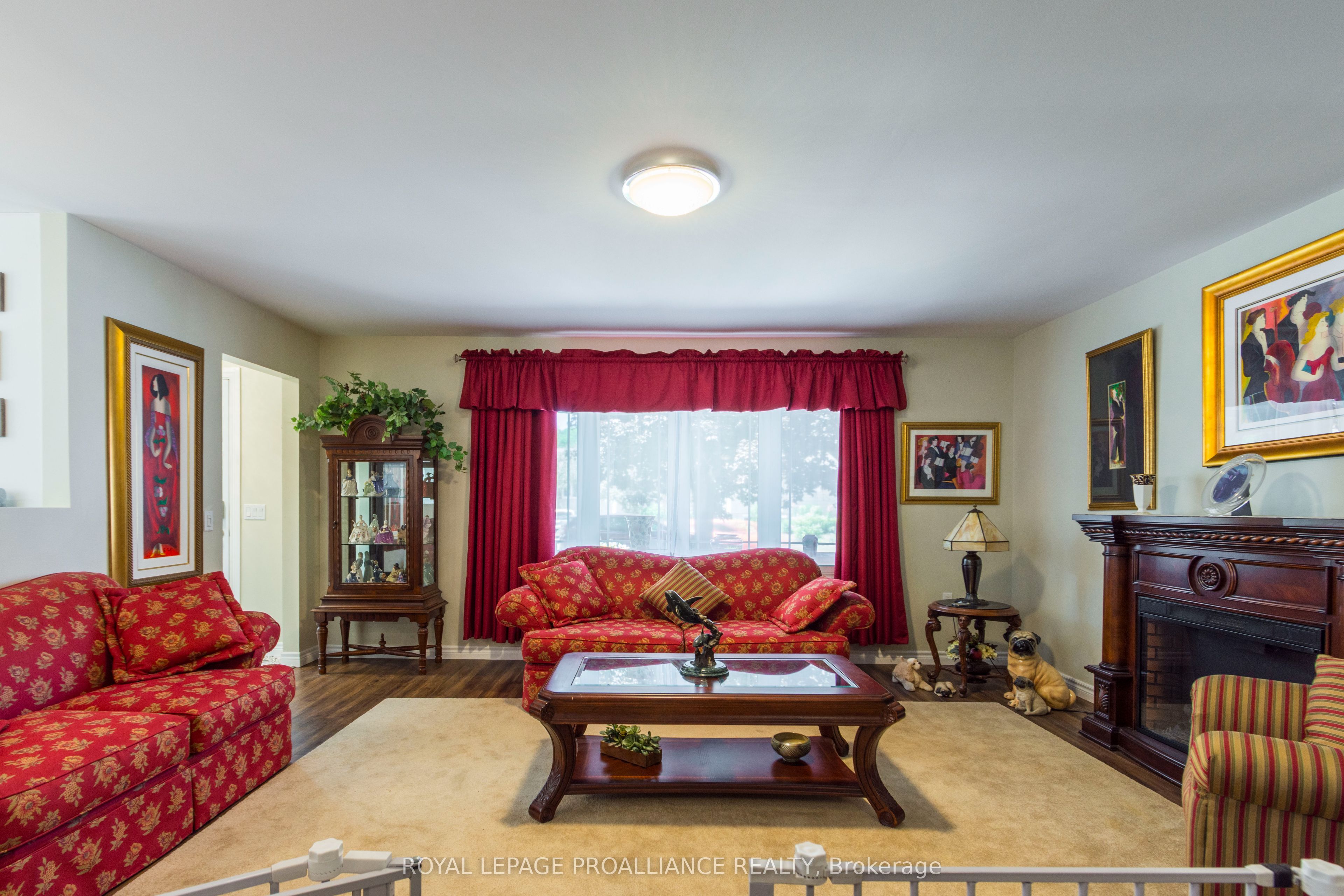 56 Parkview Heights Property Photo 14