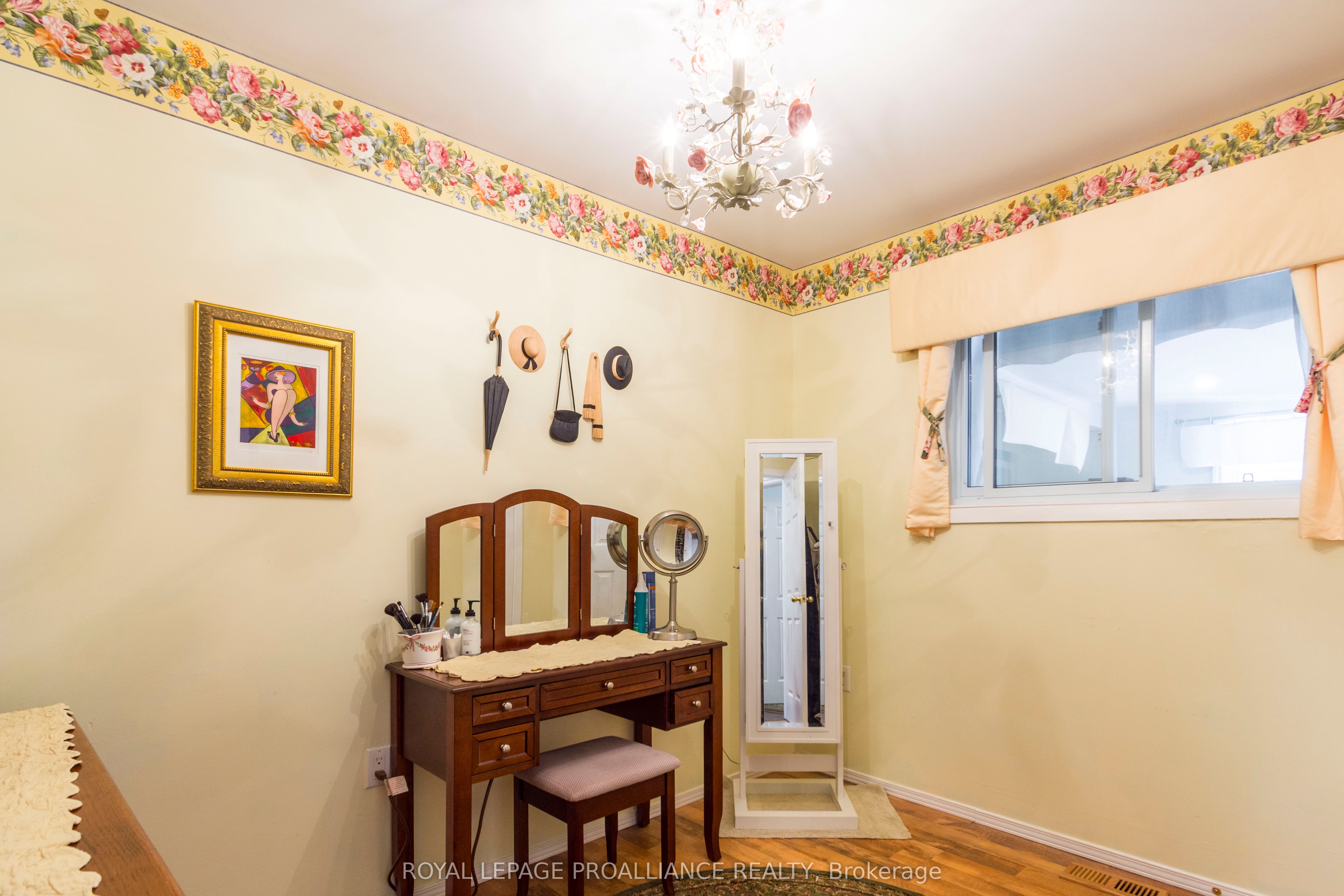 56 Parkview Heights Property Photo 26