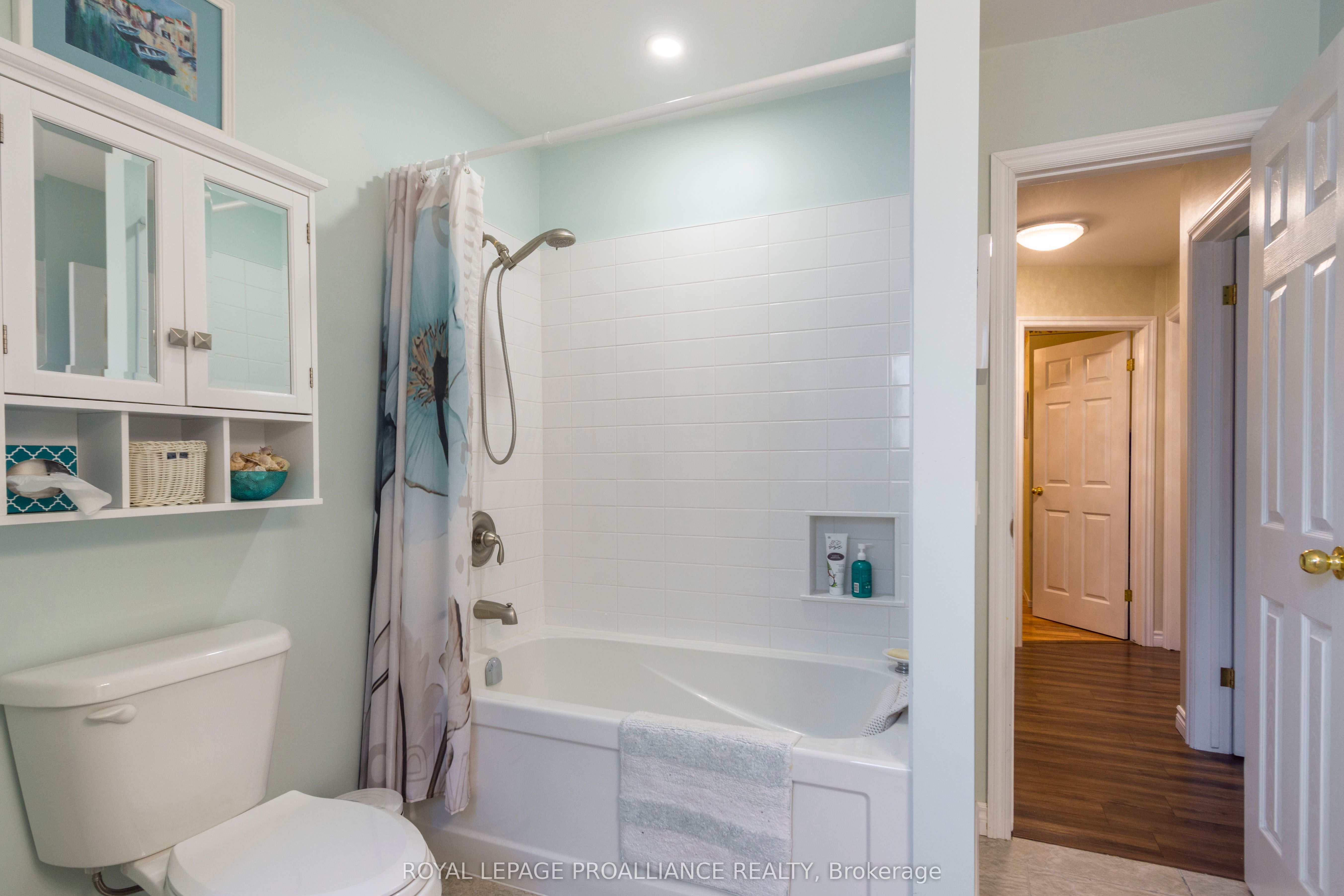 56 Parkview Heights Property Photo 28