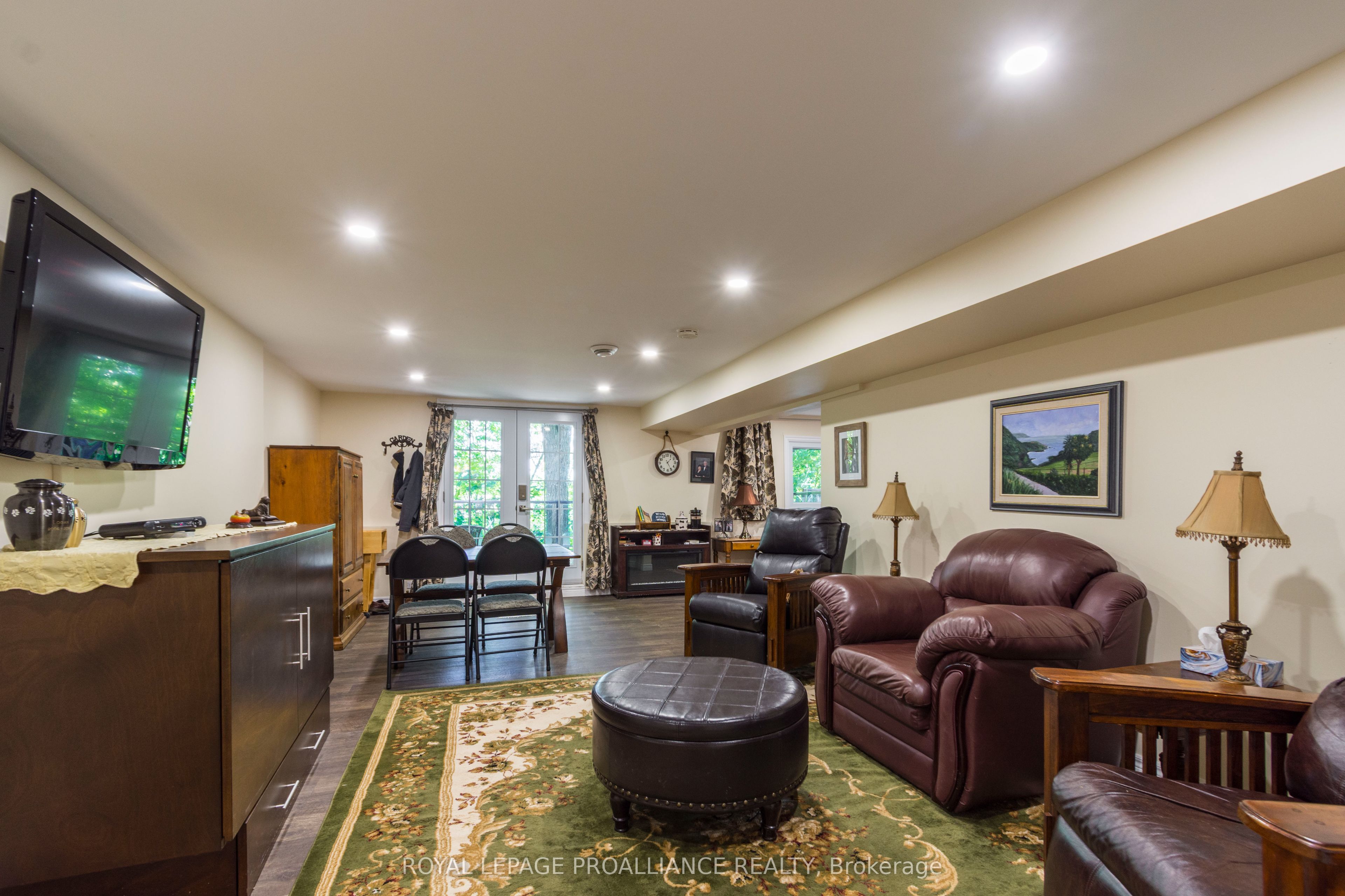 56 Parkview Heights Property Photo 34