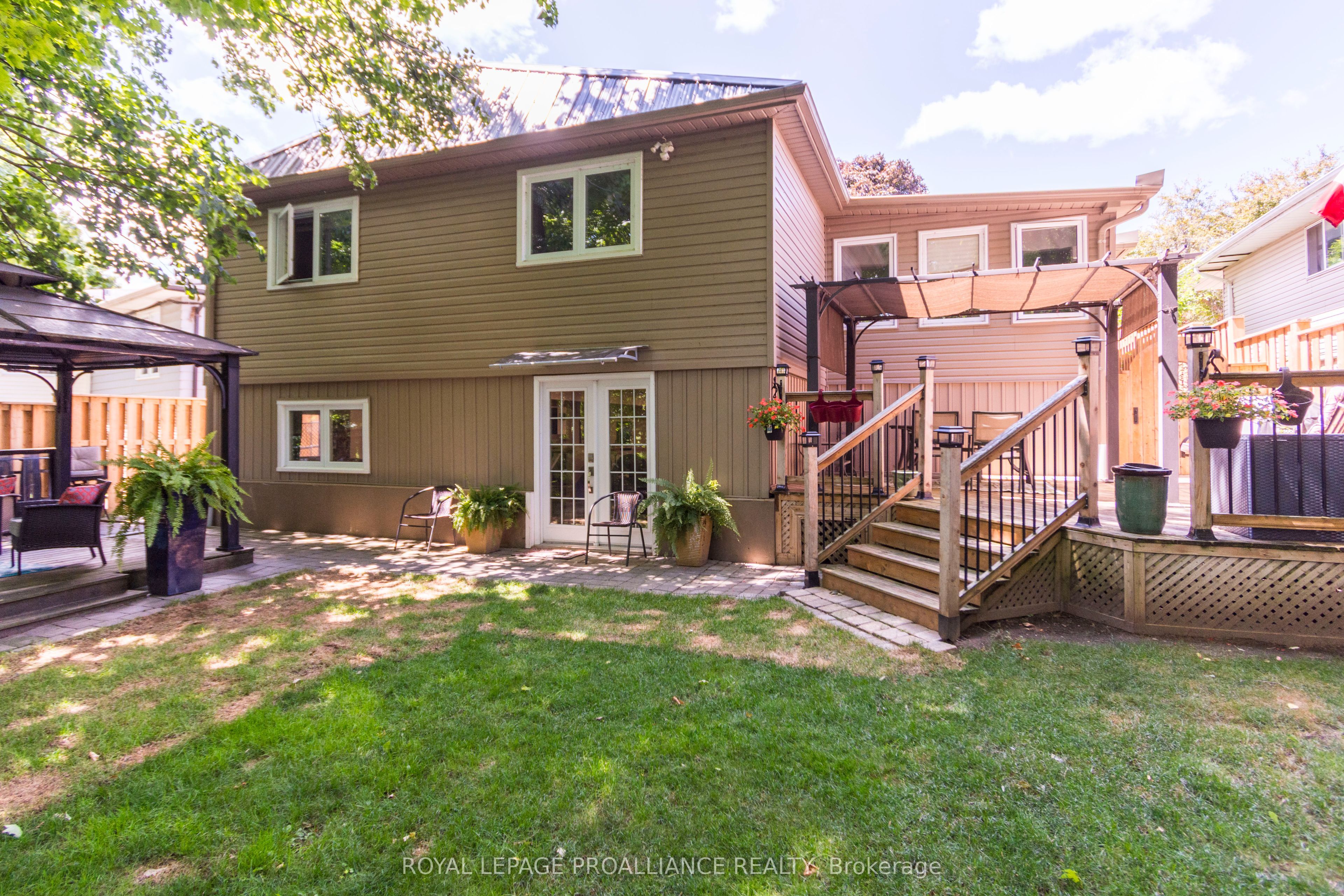 56 Parkview Heights Property Photo 44