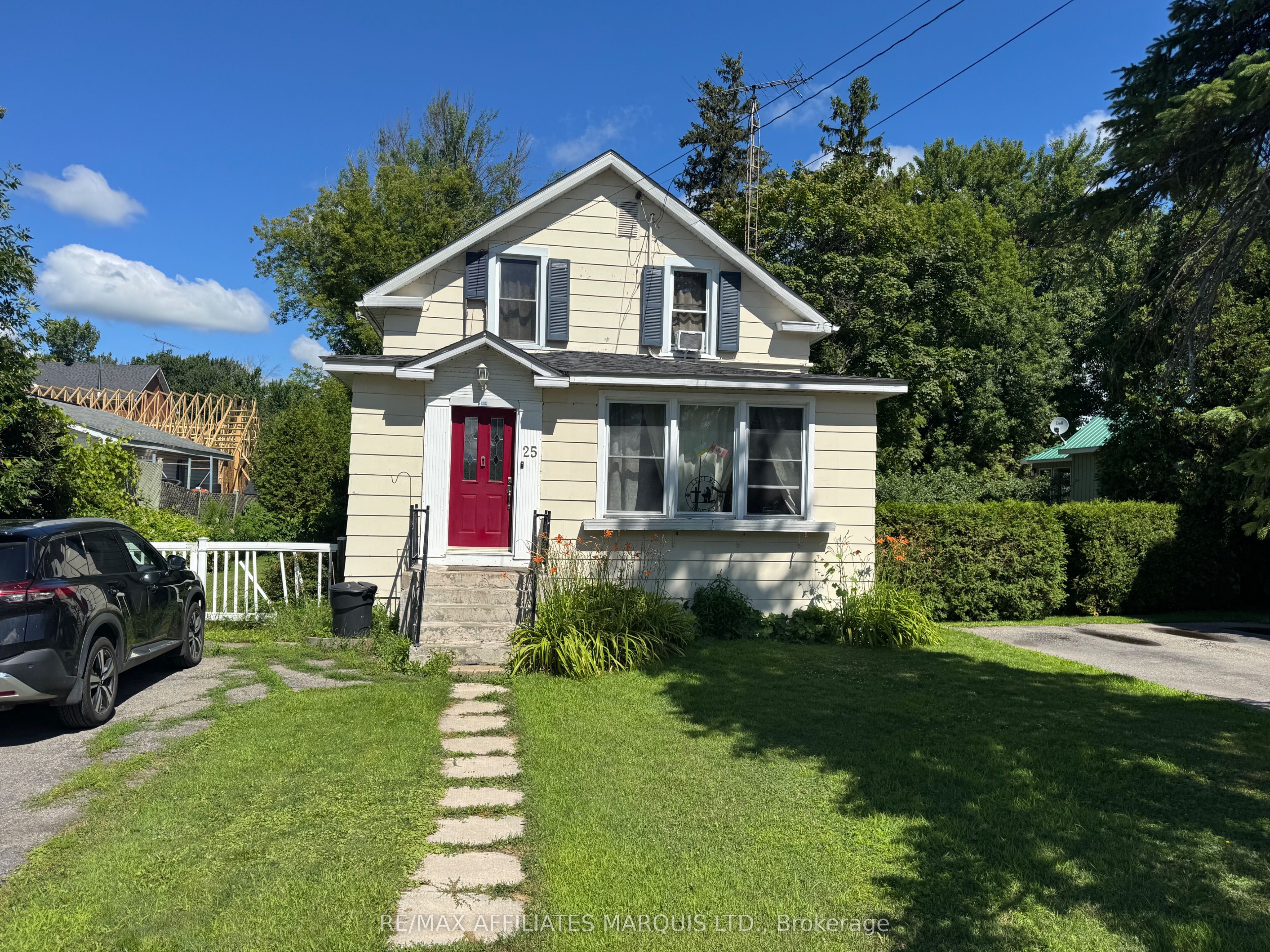 25 Oak Street Property Photo 1