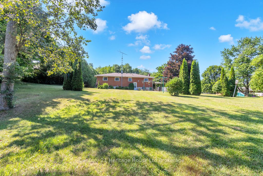 403131 Robinson Road Property Photo 2