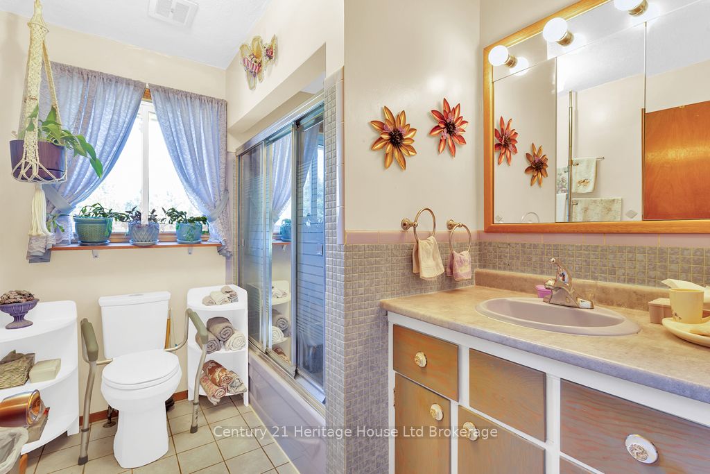 403131 Robinson Road Property Photo 13