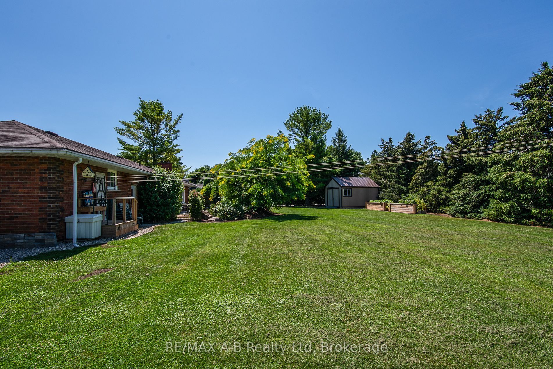 100 Red Maple Lane Property Photo 6