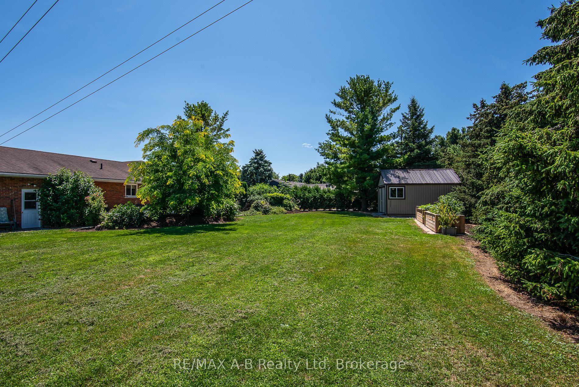 100 Red Maple Lane Property Photo 7