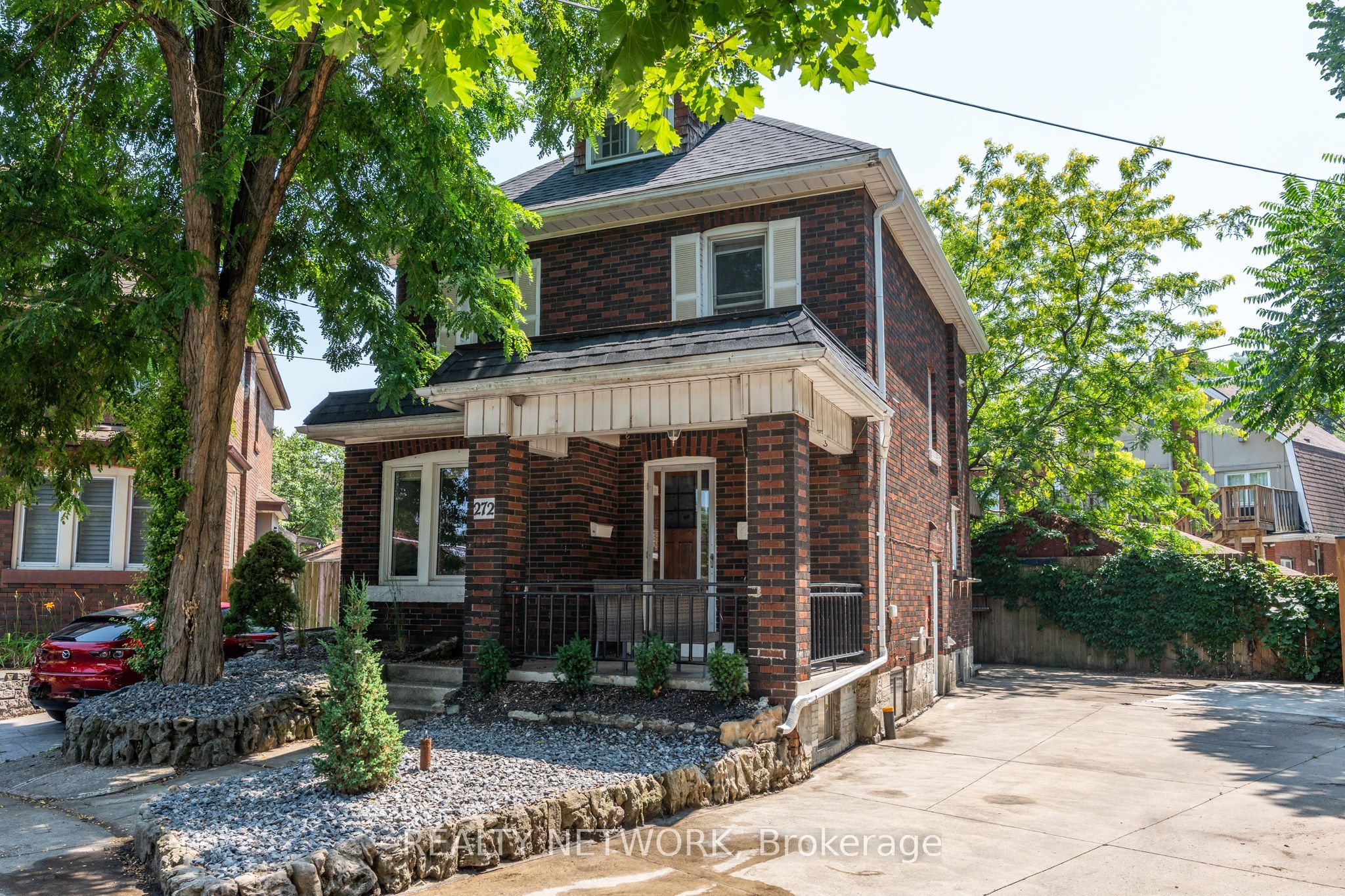 272 Stinson Crescent Property Photo 4