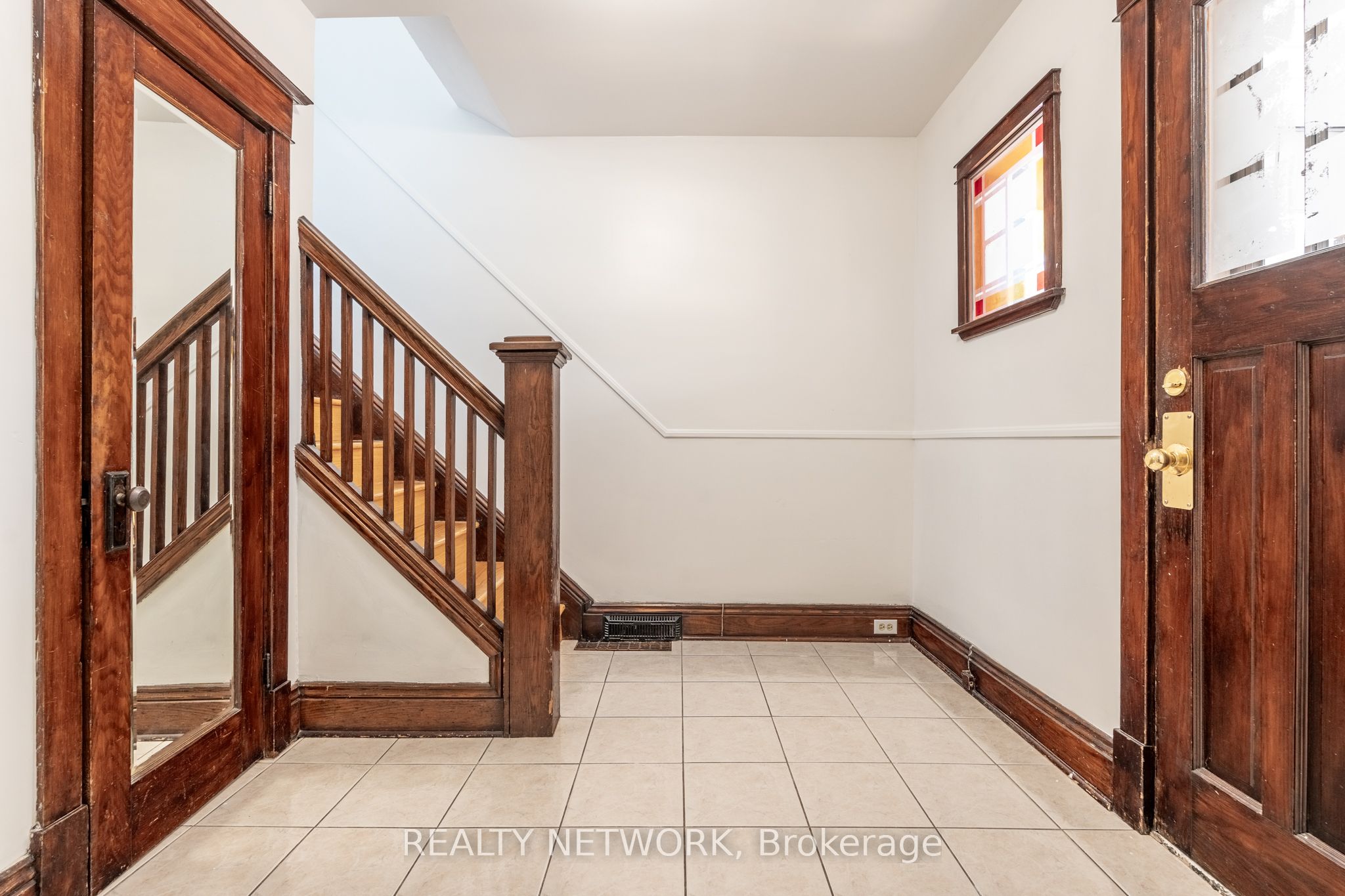 272 Stinson Crescent Property Photo 6