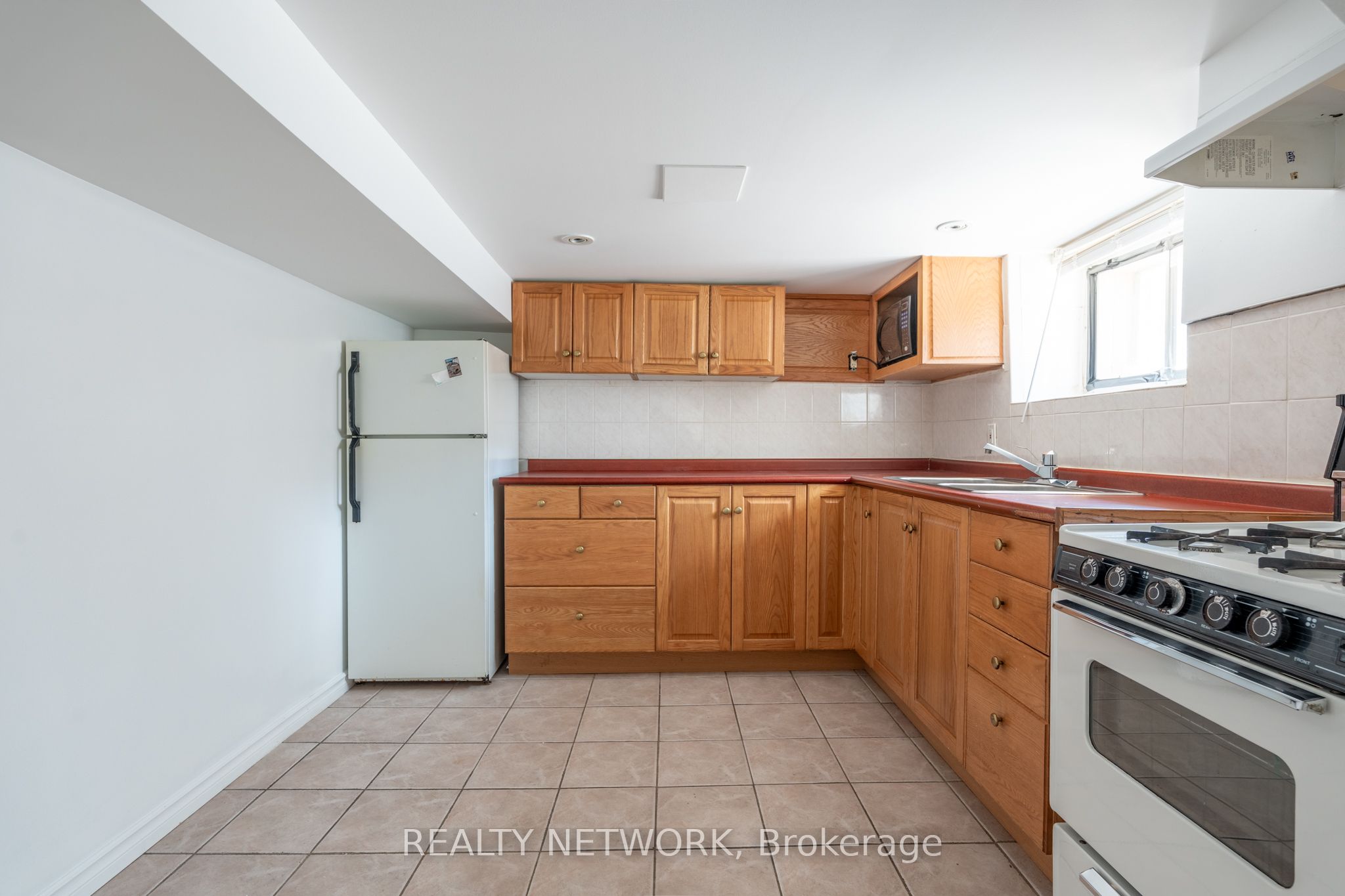 272 Stinson Crescent Property Photo 29