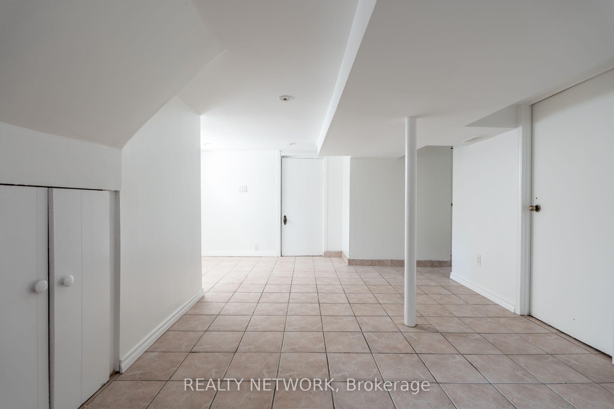 272 Stinson Crescent Property Photo 31