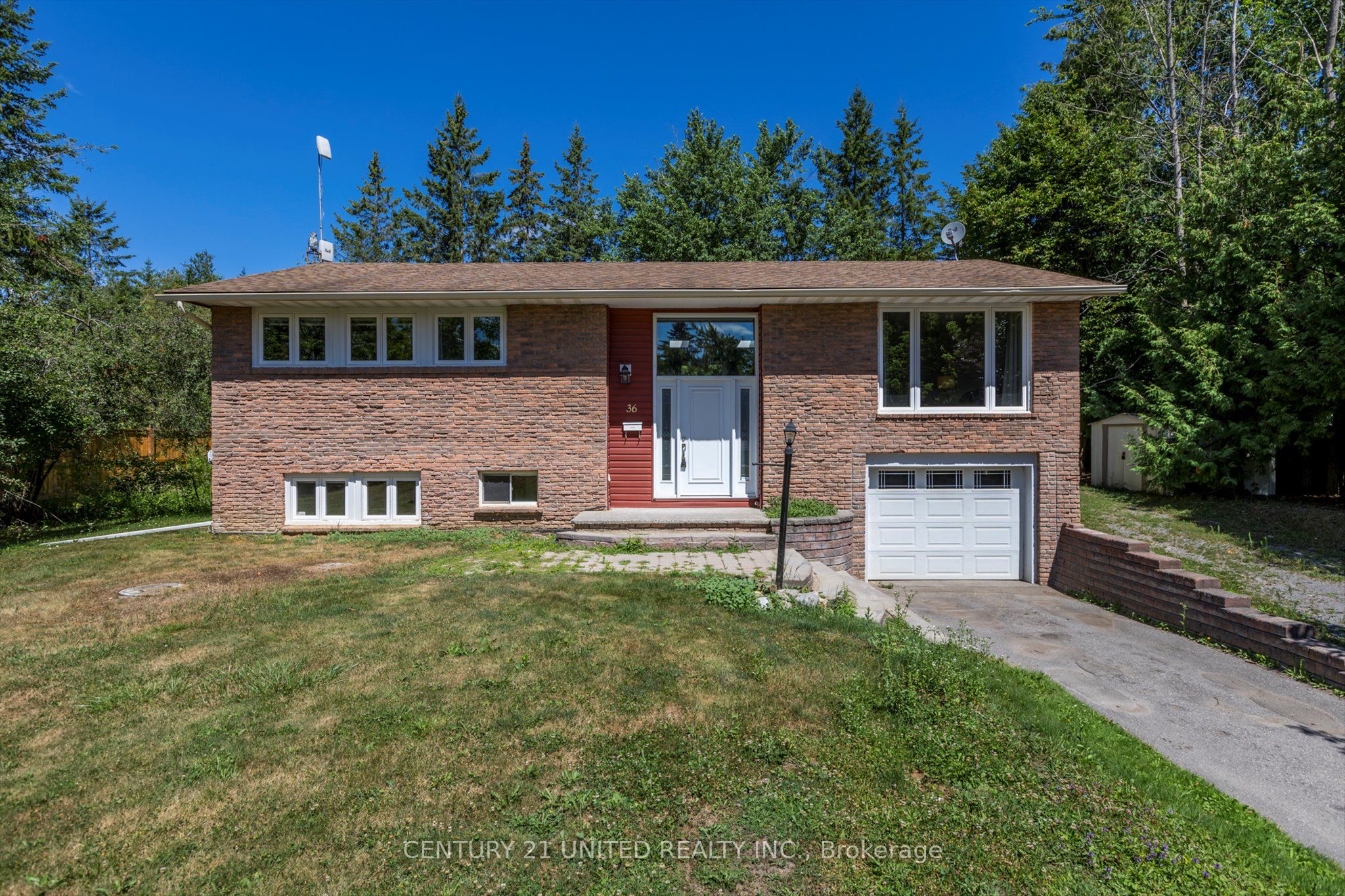 36 Emily Manor Drive Property Photo 1