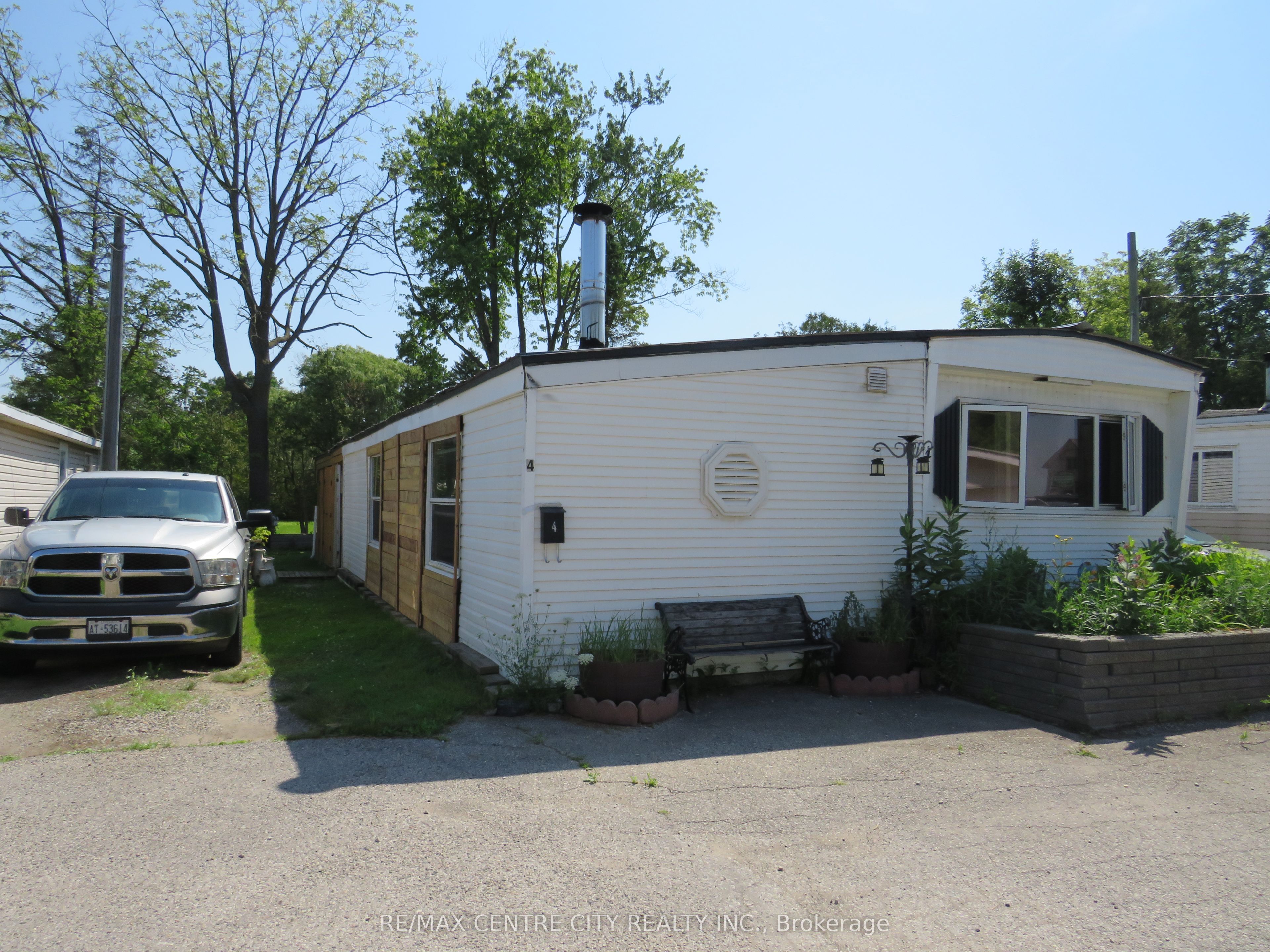 3902 Dundas Street E 4 Property Photo 1