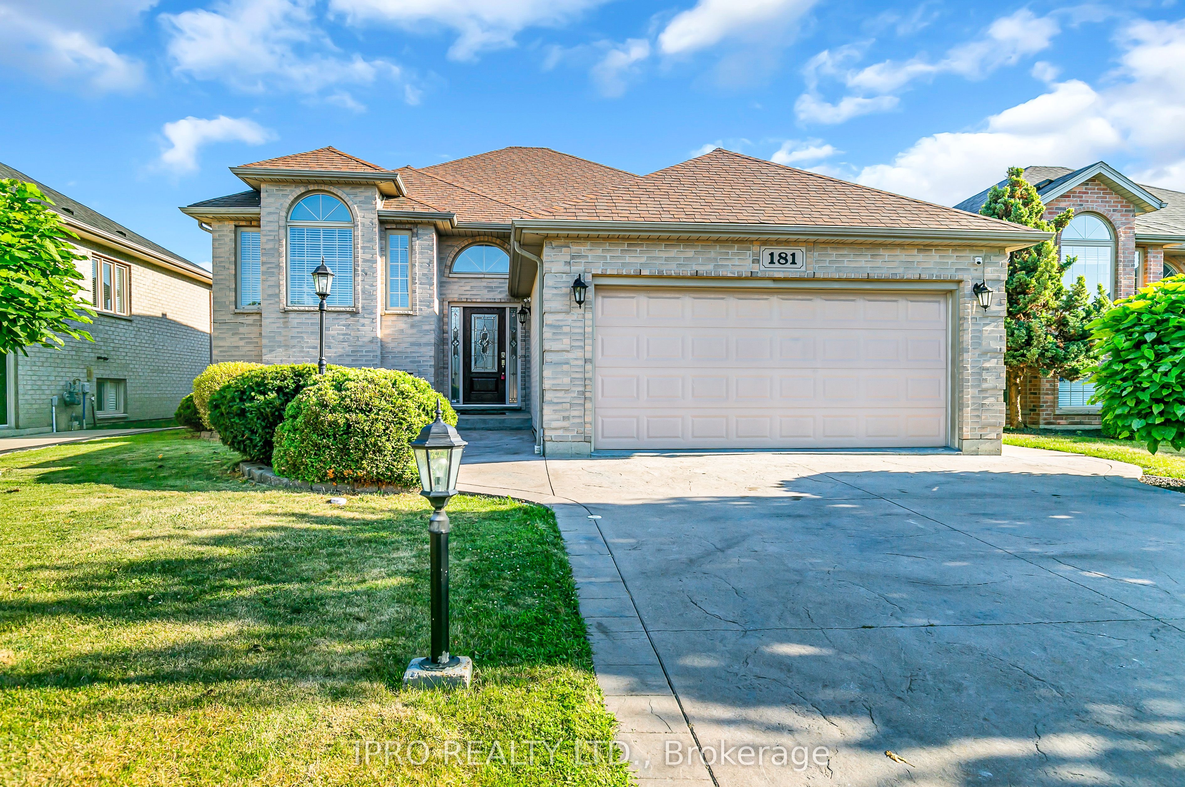 181 Rockhaven Drive Property Photo 1