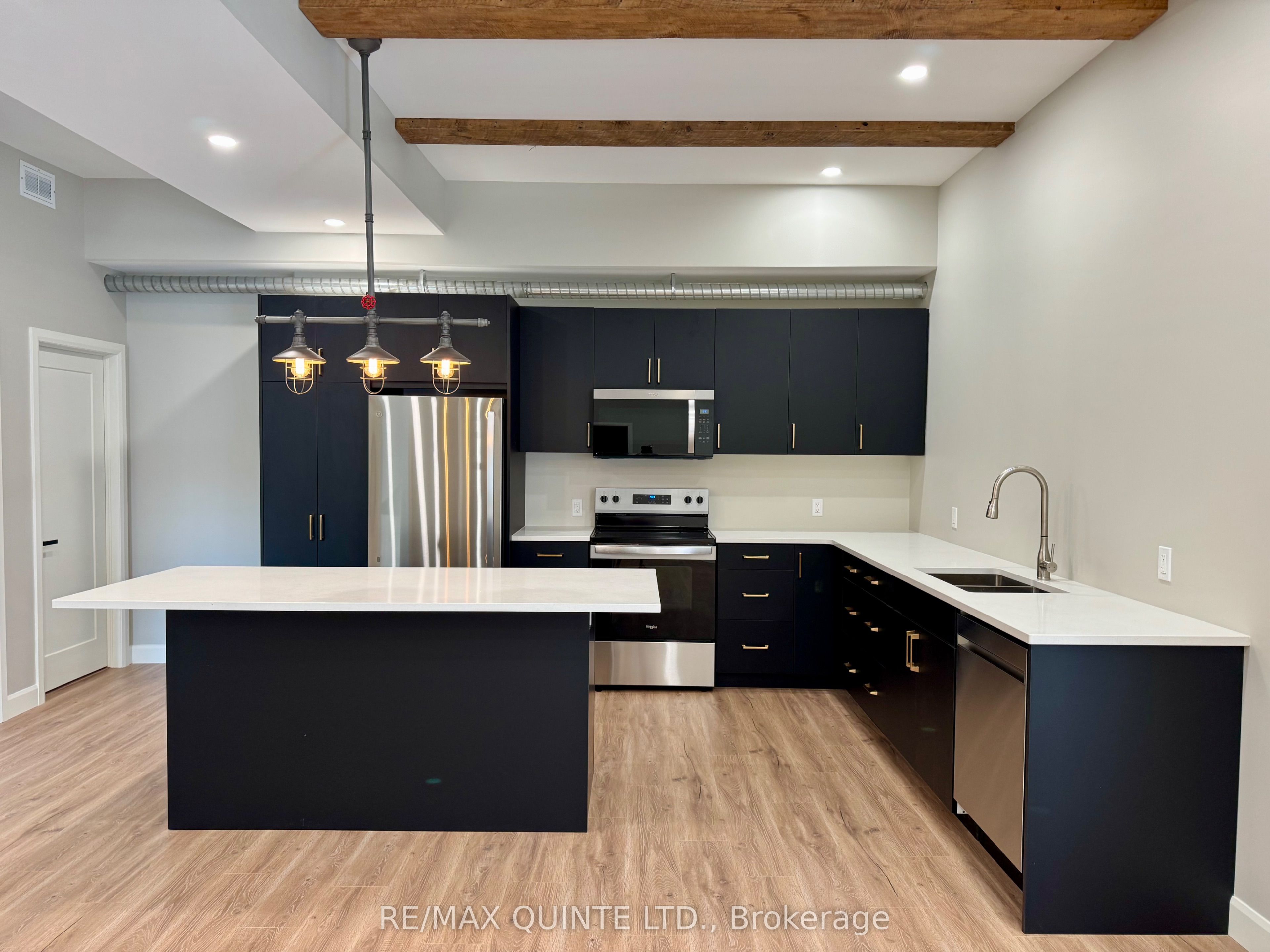 330 Victoria Street 2 Property Photo 1
