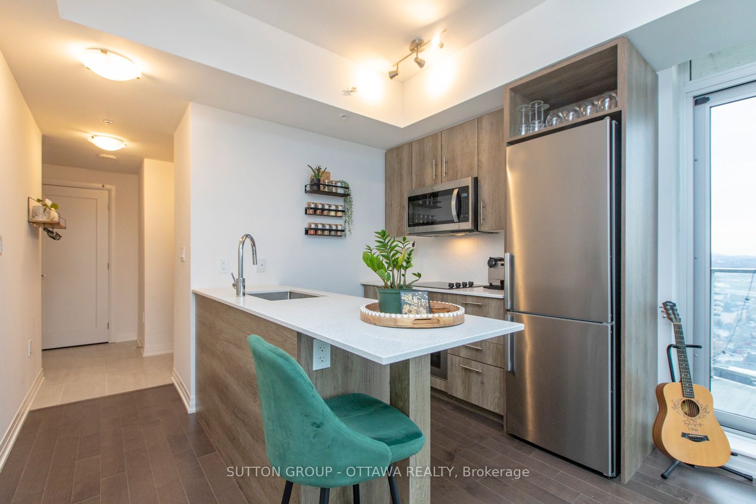 805 Carling Avenue 1601 Property Photo 1