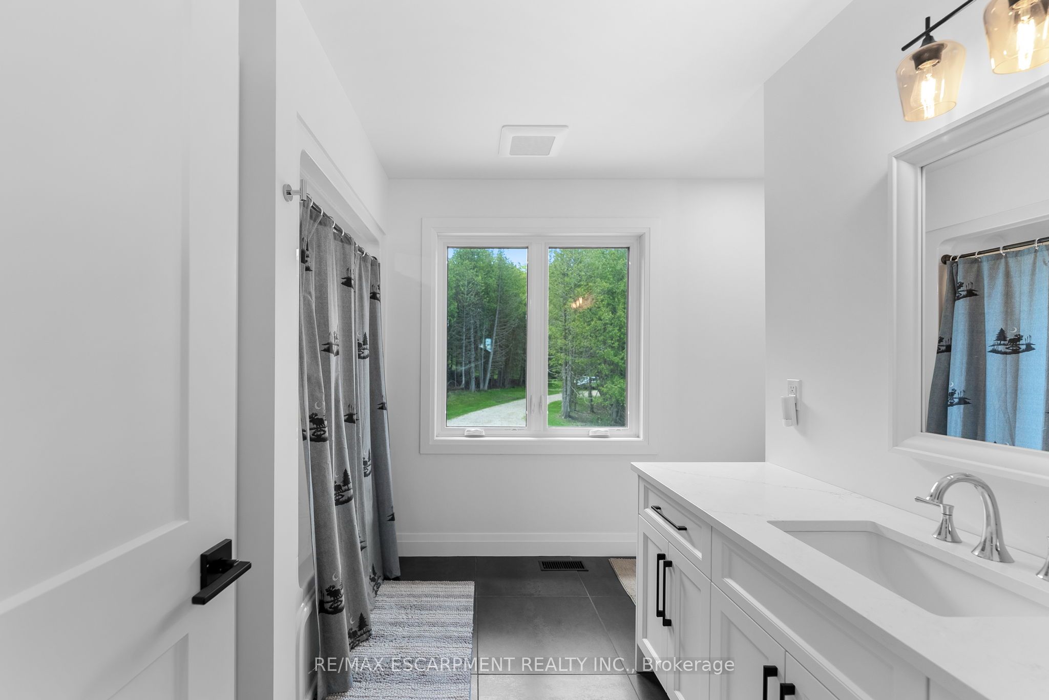 76b Johnston Road Property Photo 22