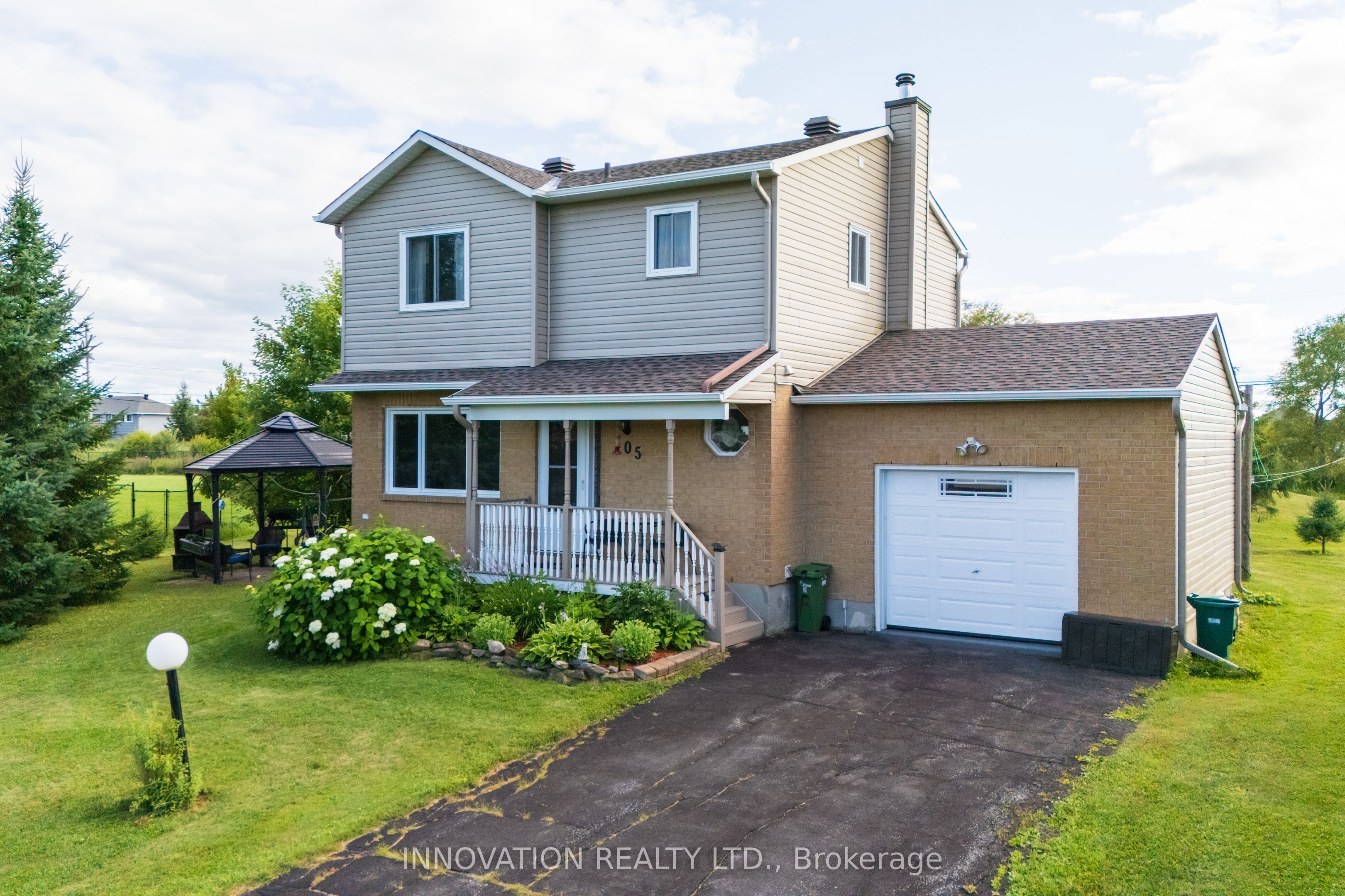 105 Cricket Crescent Property Photo 1