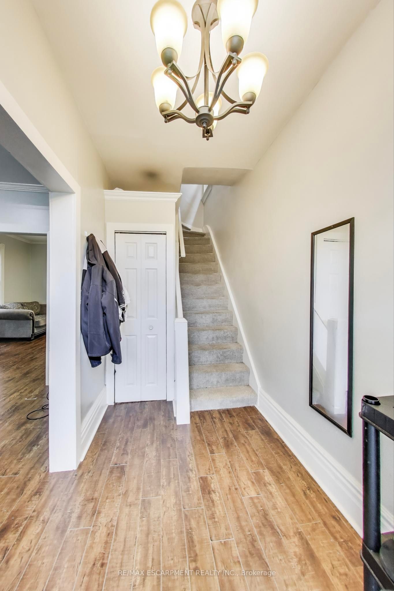 8 Madison Avenue Property Photo 3