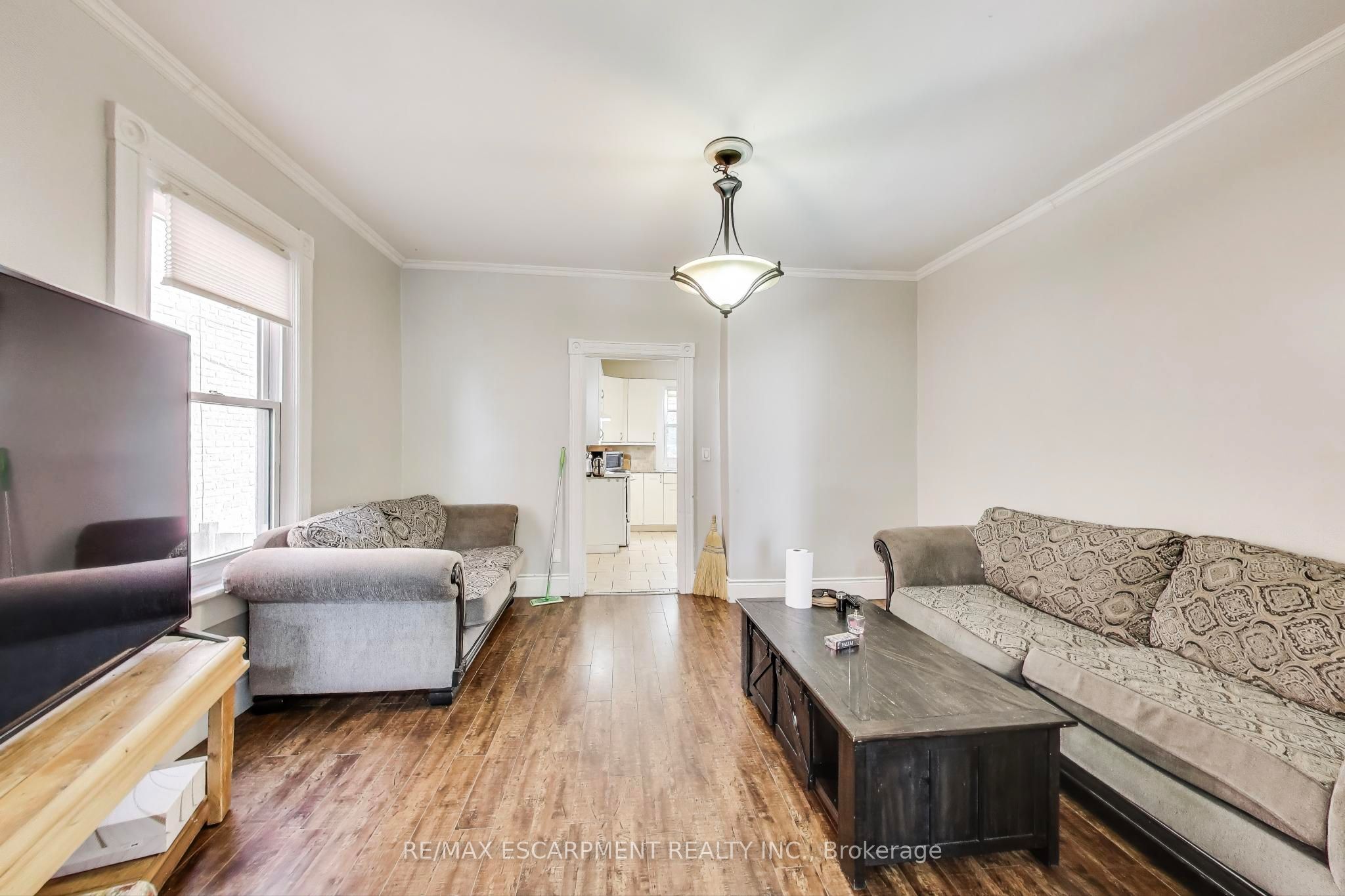 8 Madison Avenue Property Photo 6