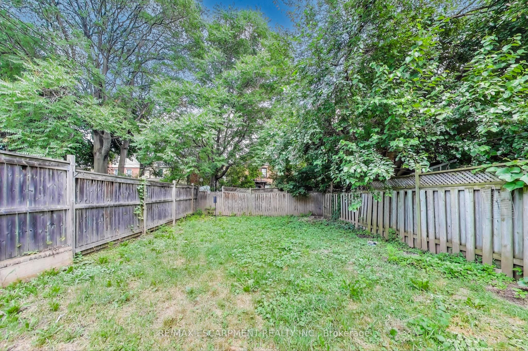 8 Madison Avenue Property Photo 23