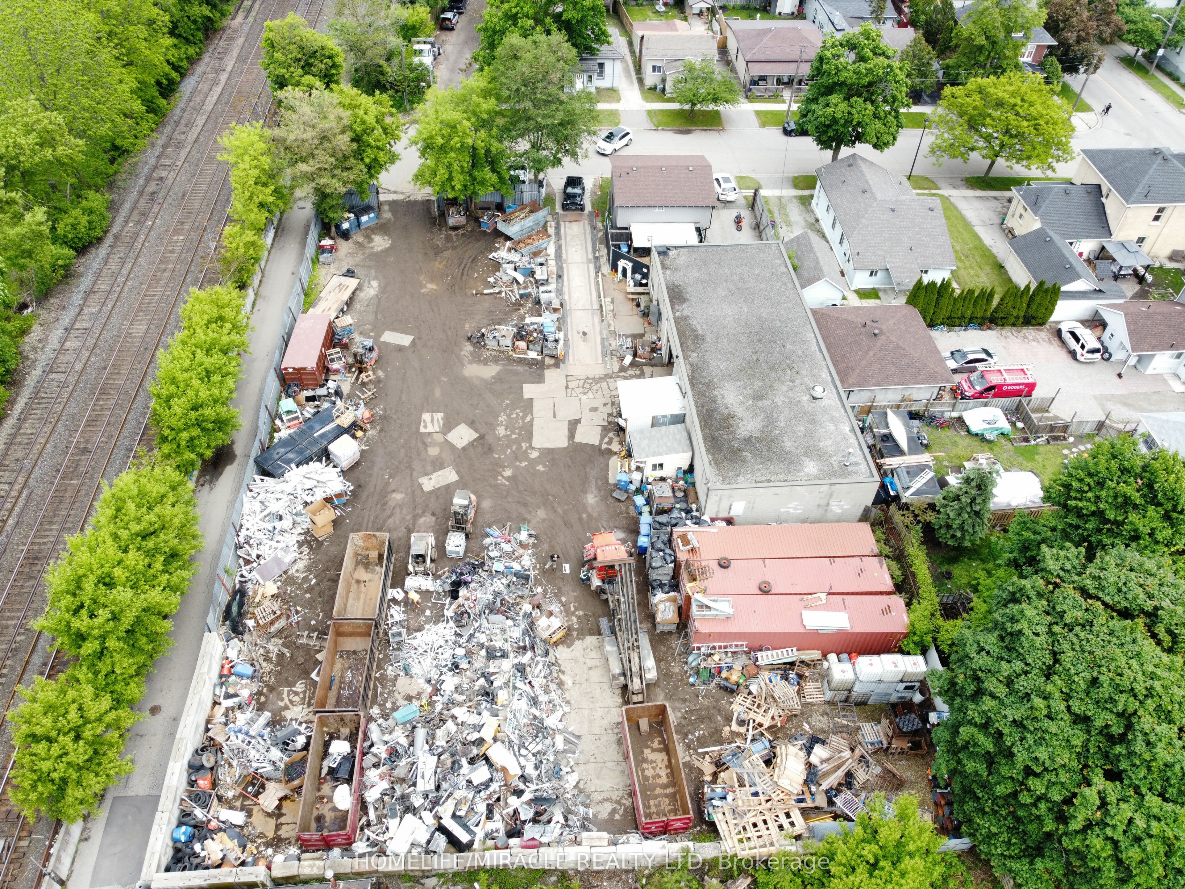 142 CHARLOTTE Street Property Photo 1