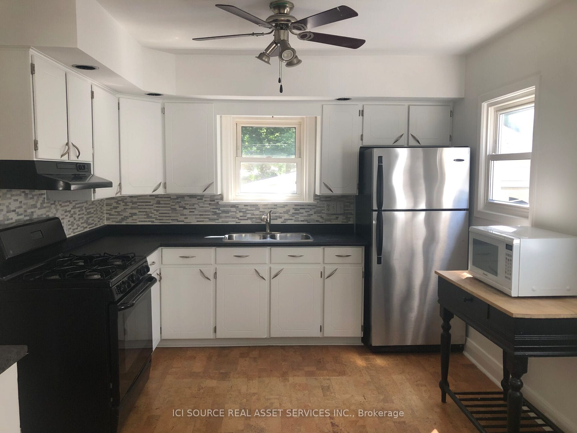 123 Foster Avenue Property Photo 3
