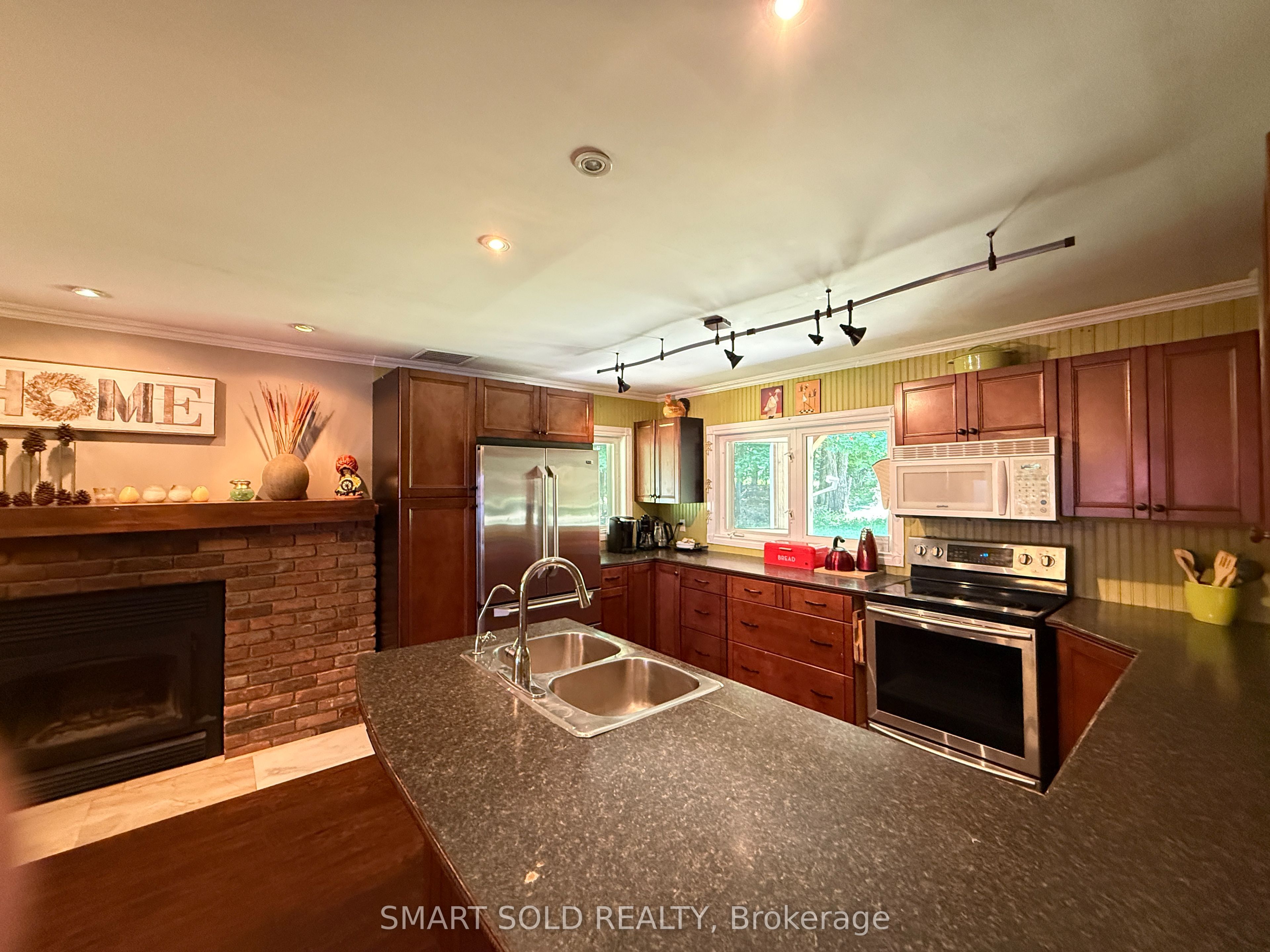 105 Muskoka Glens Cottage Road Property Photo 4