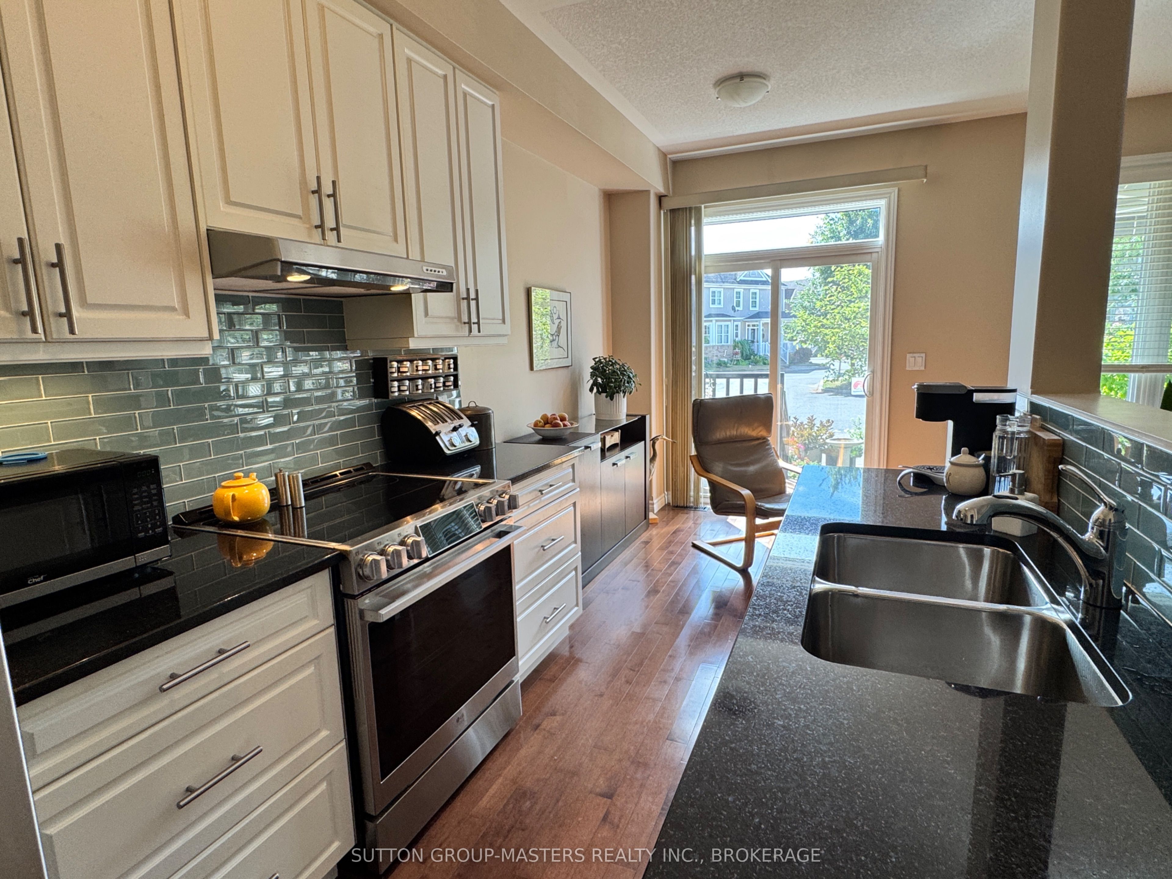 835 Newmarket Lane Property Photo 7