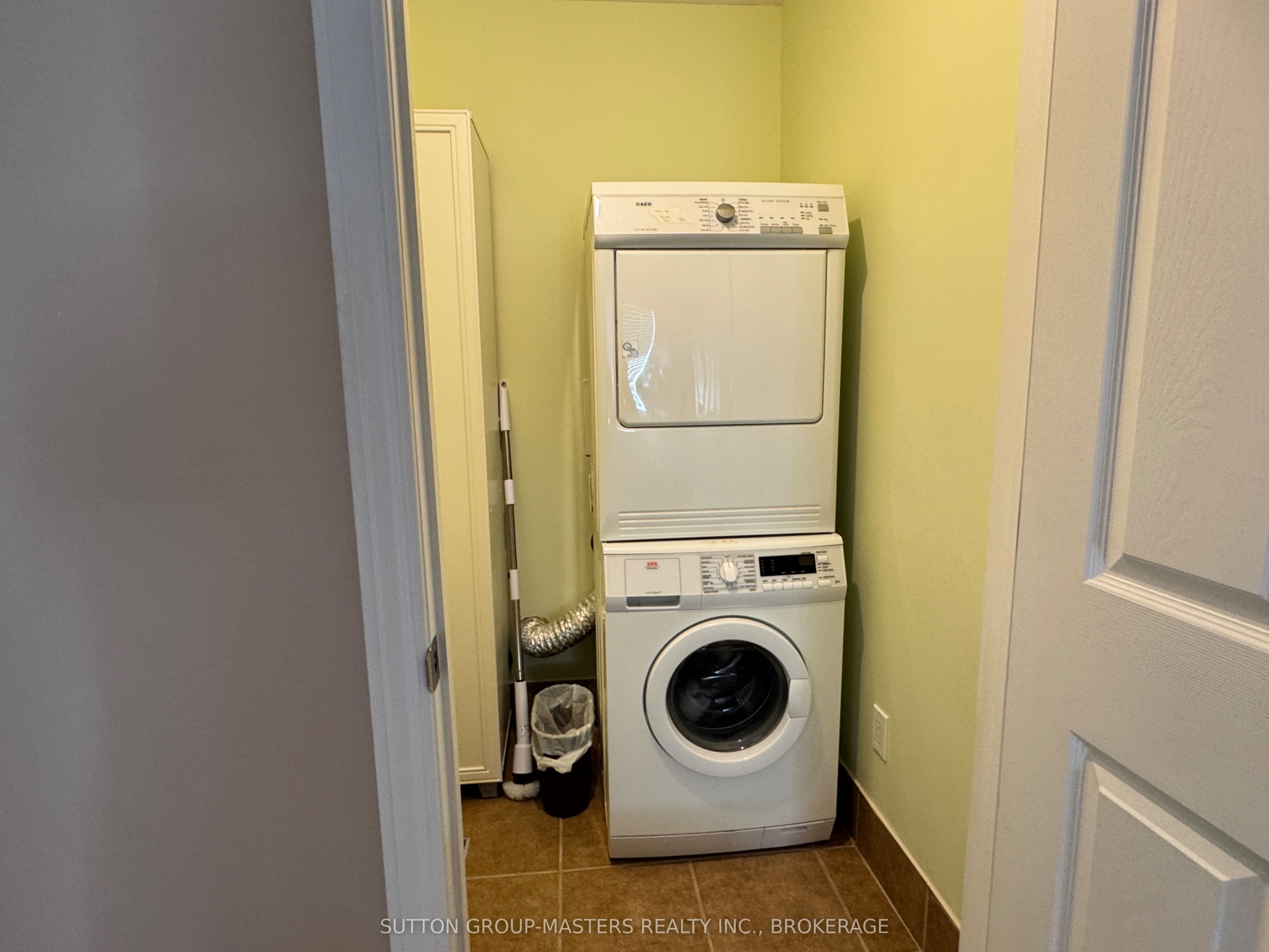 835 Newmarket Lane Property Photo 20